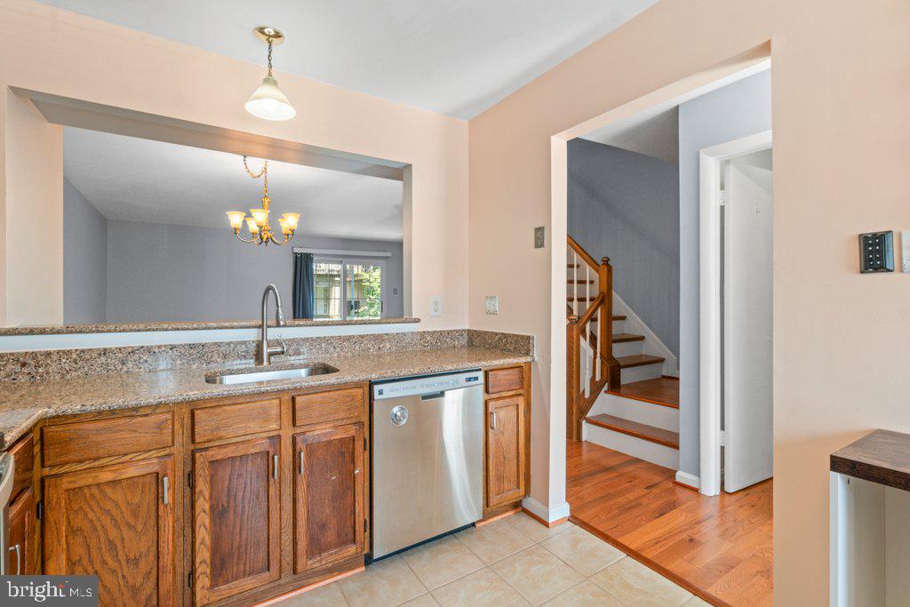 ROLLING CREST - Residential