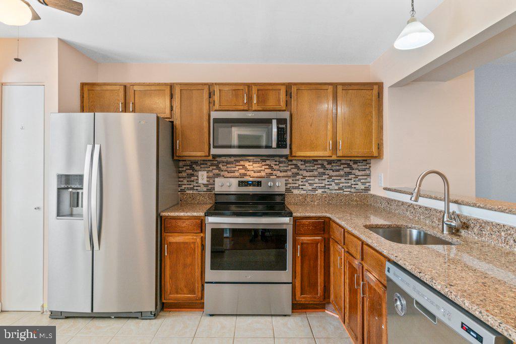 ROLLING CREST - Residential