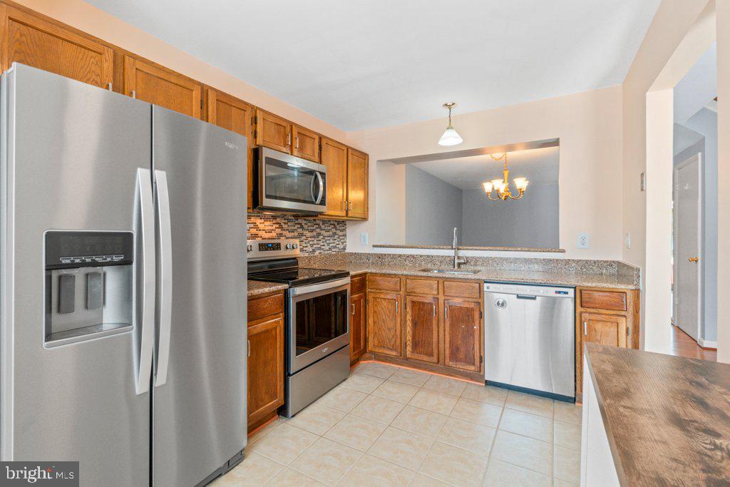 ROLLING CREST - Residential