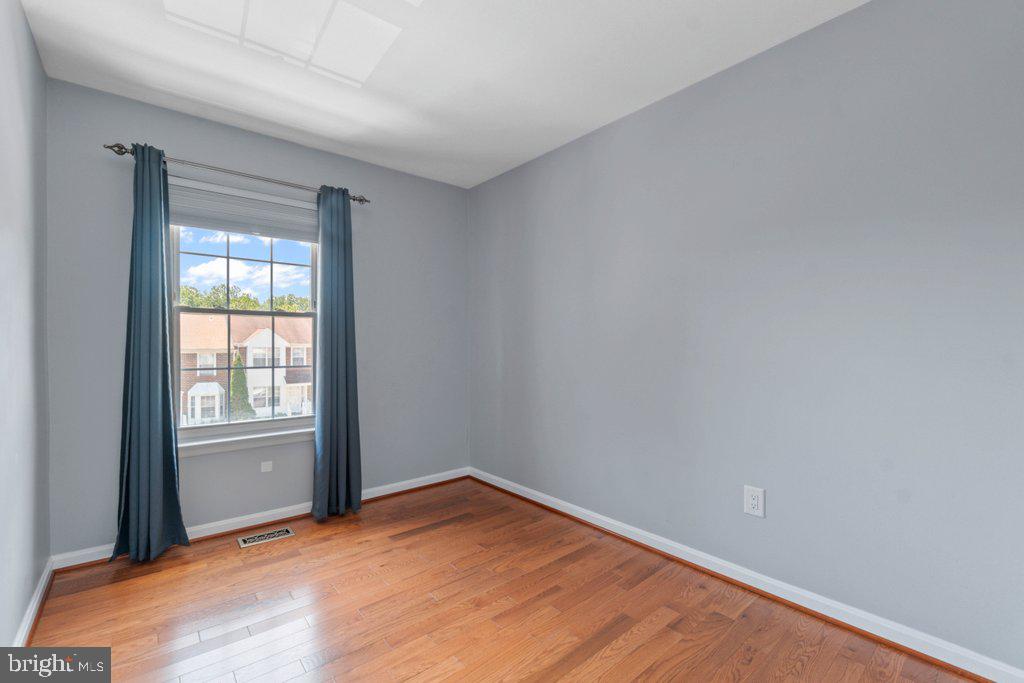 ROLLING CREST - Residential