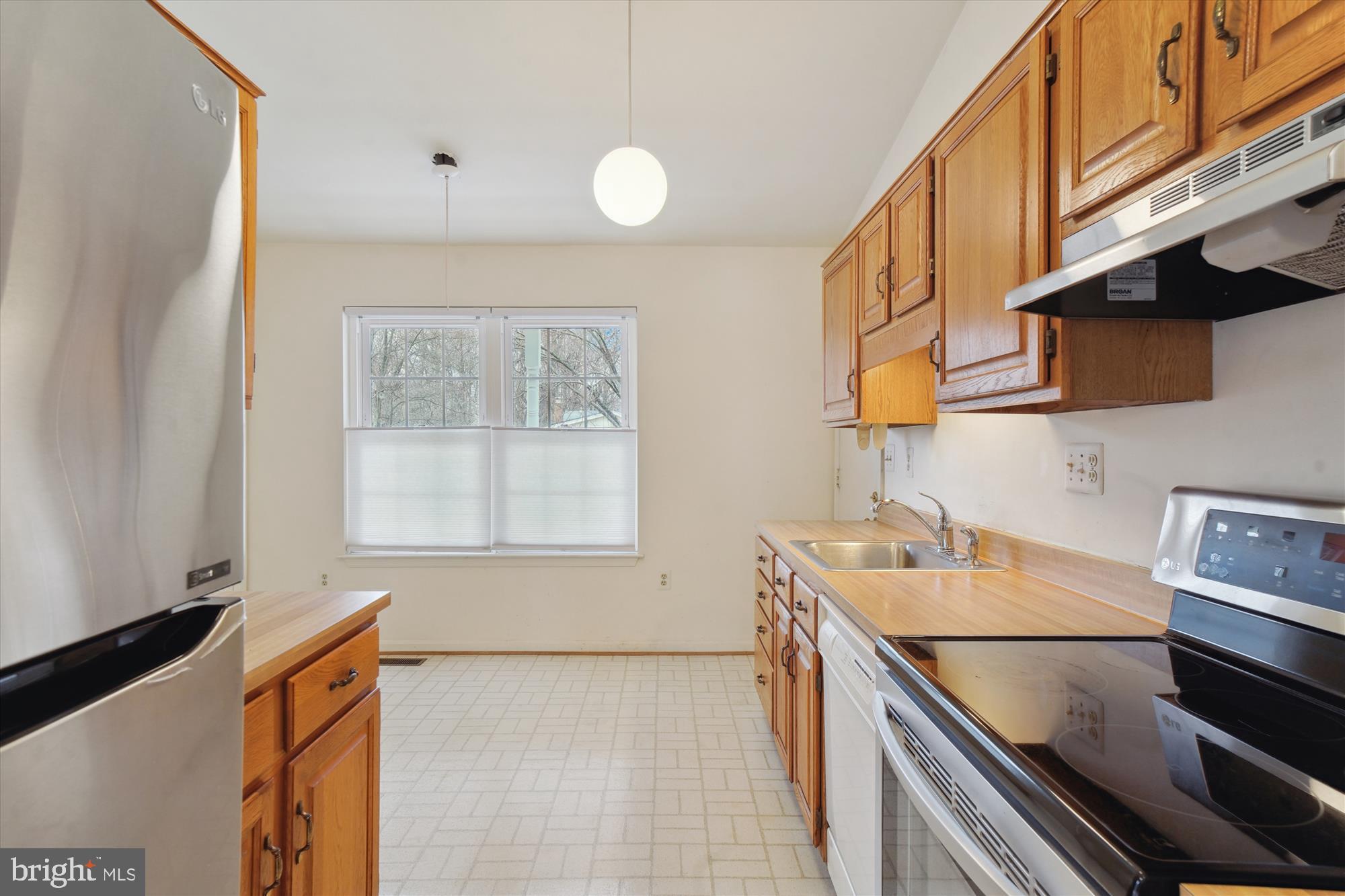 MIDDLEBROOK HILL - Residential