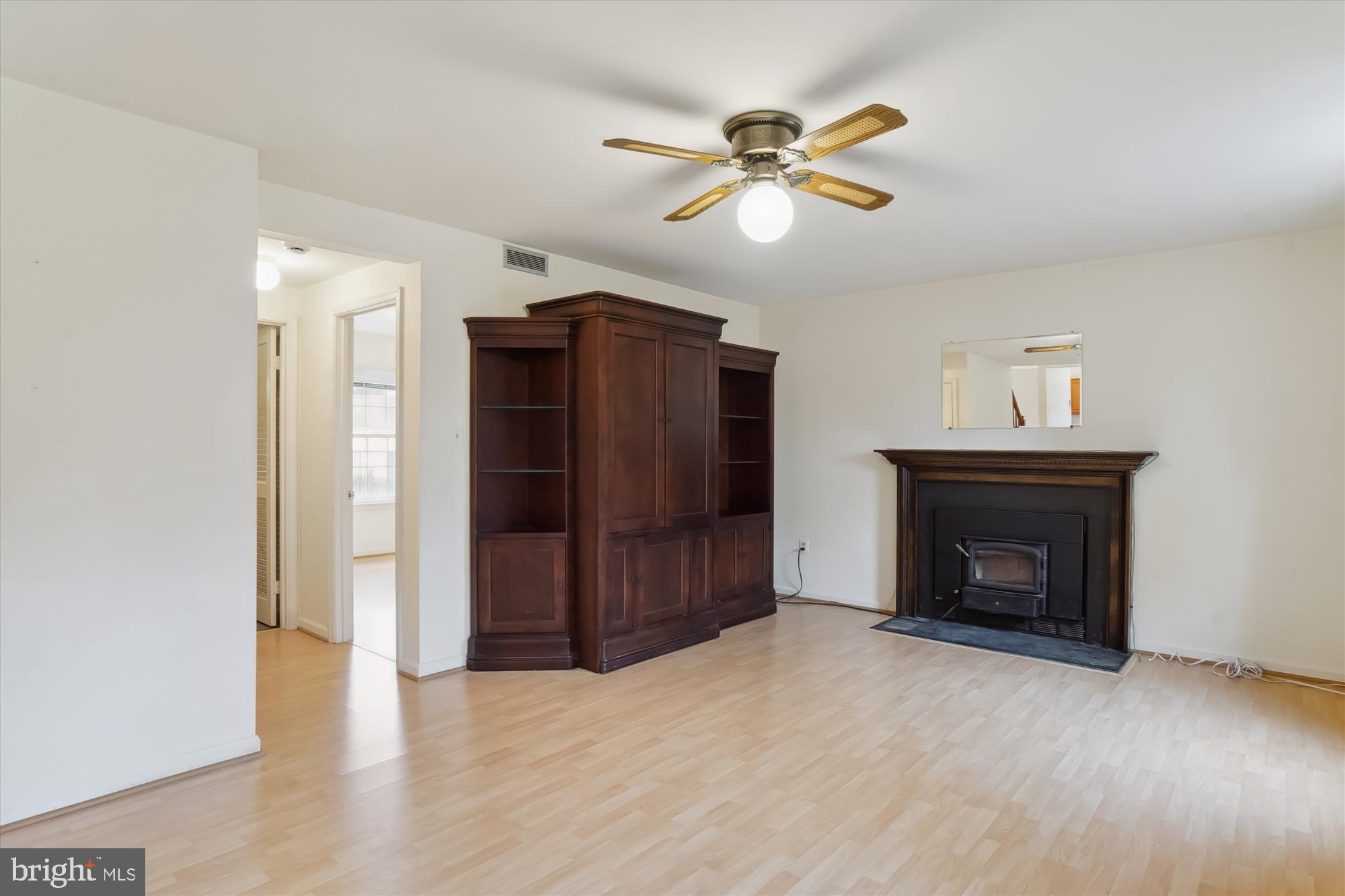 MIDDLEBROOK HILL - Residential