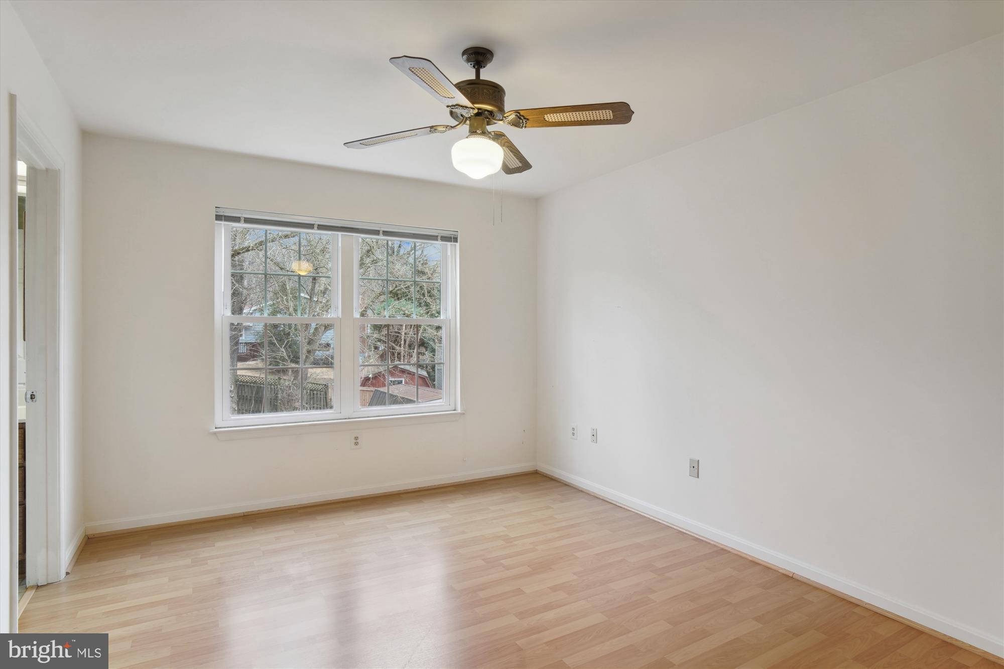 MIDDLEBROOK HILL - Residential