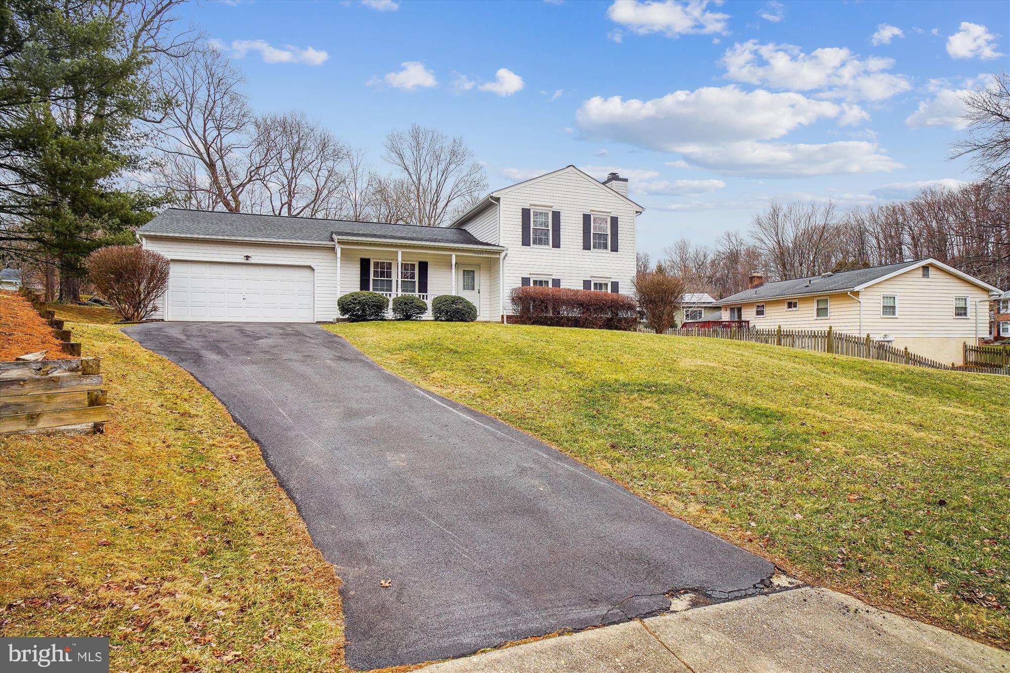 MIDDLEBROOK HILL - Residential