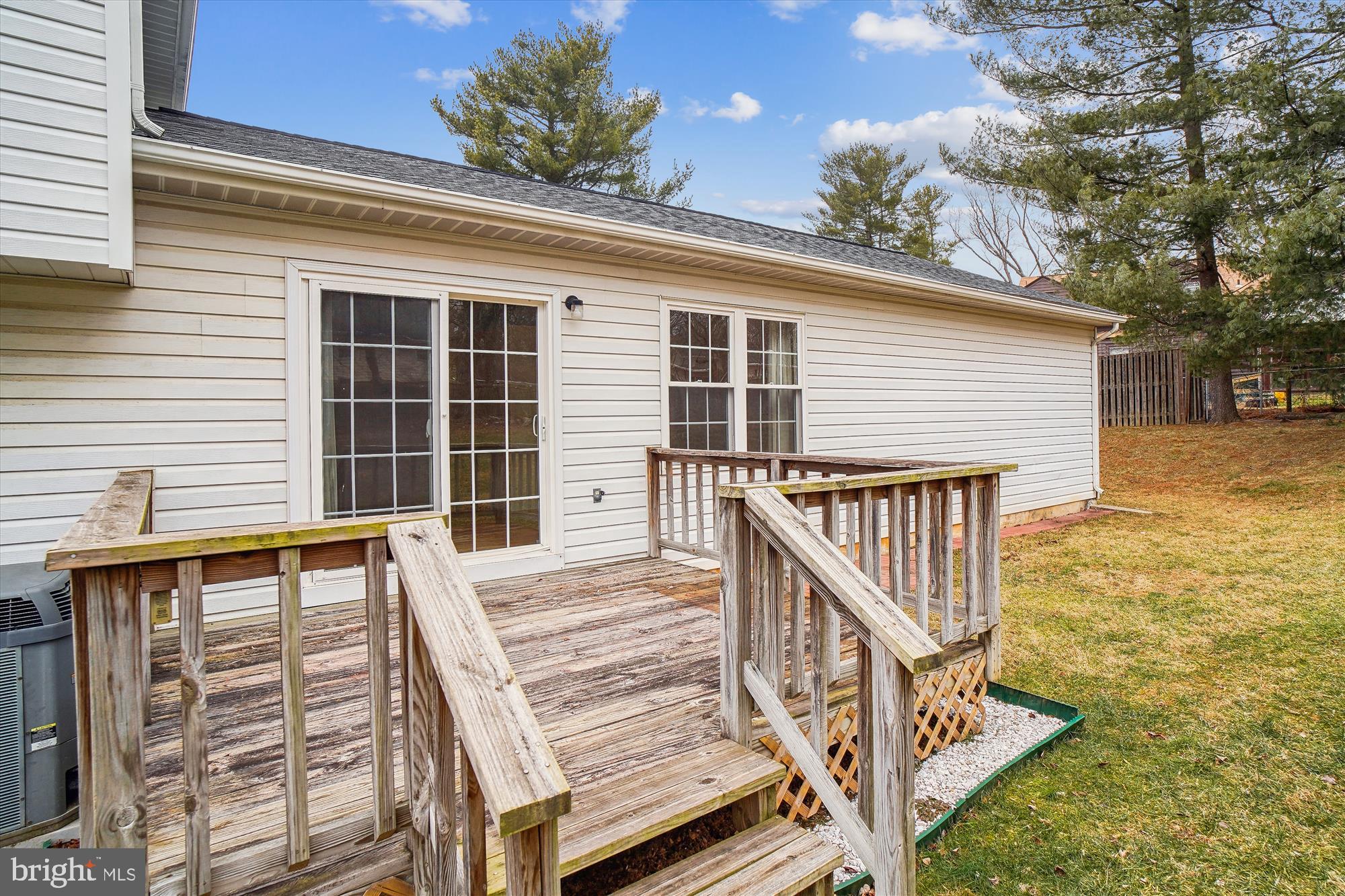 MIDDLEBROOK HILL - Residential