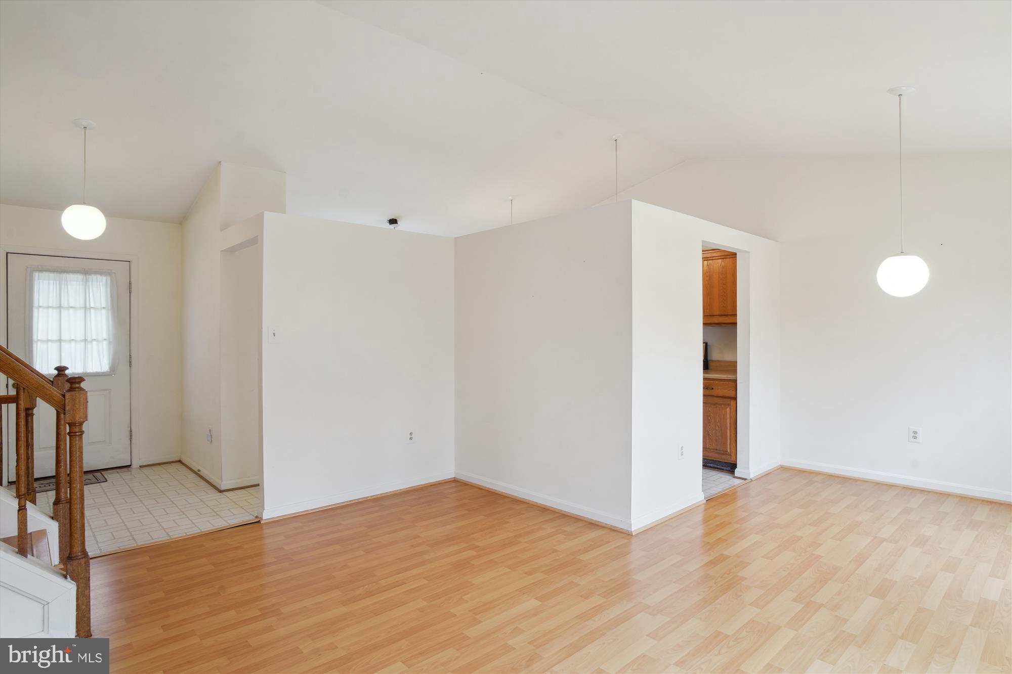 MIDDLEBROOK HILL - Residential