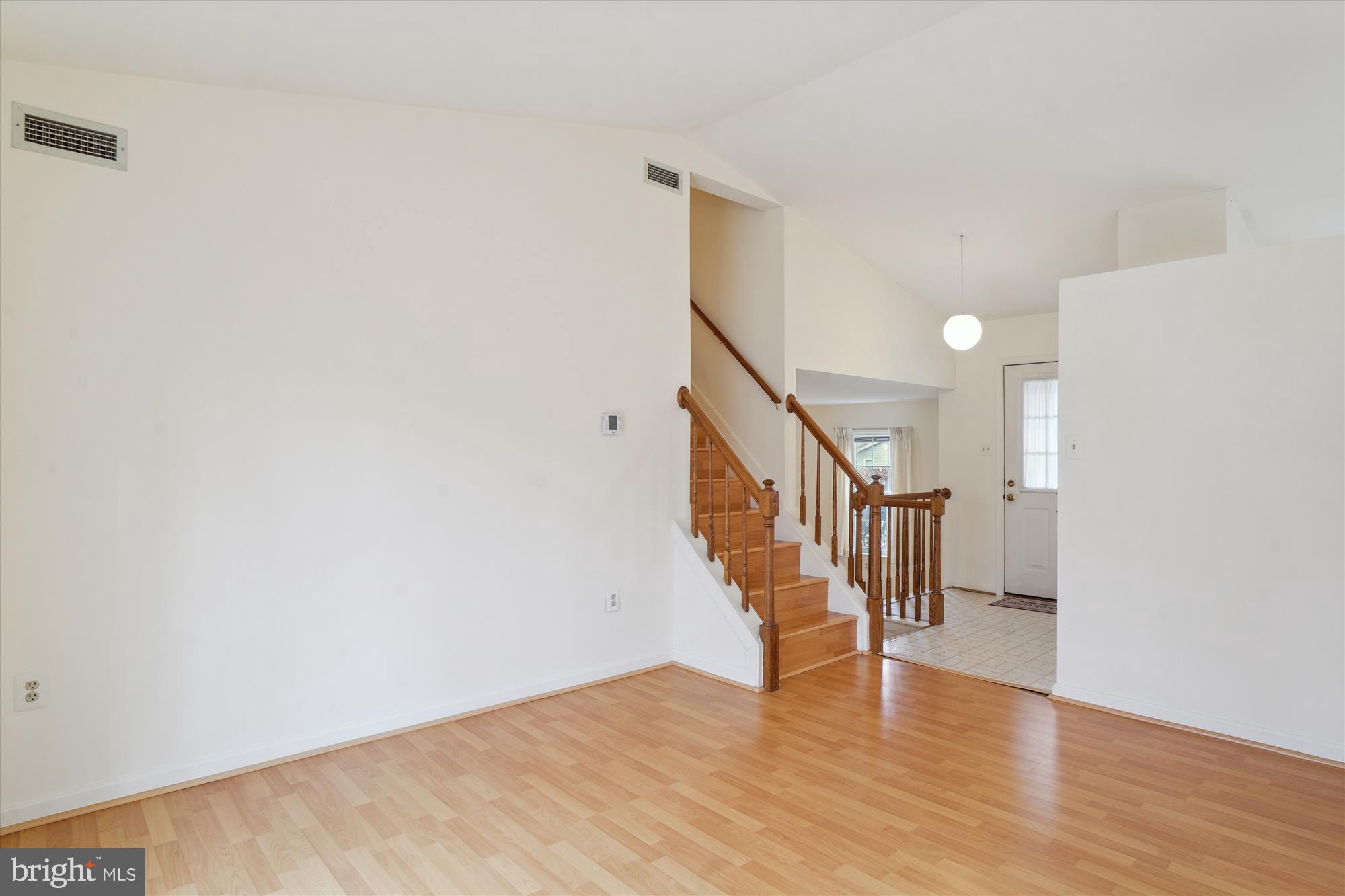 MIDDLEBROOK HILL - Residential