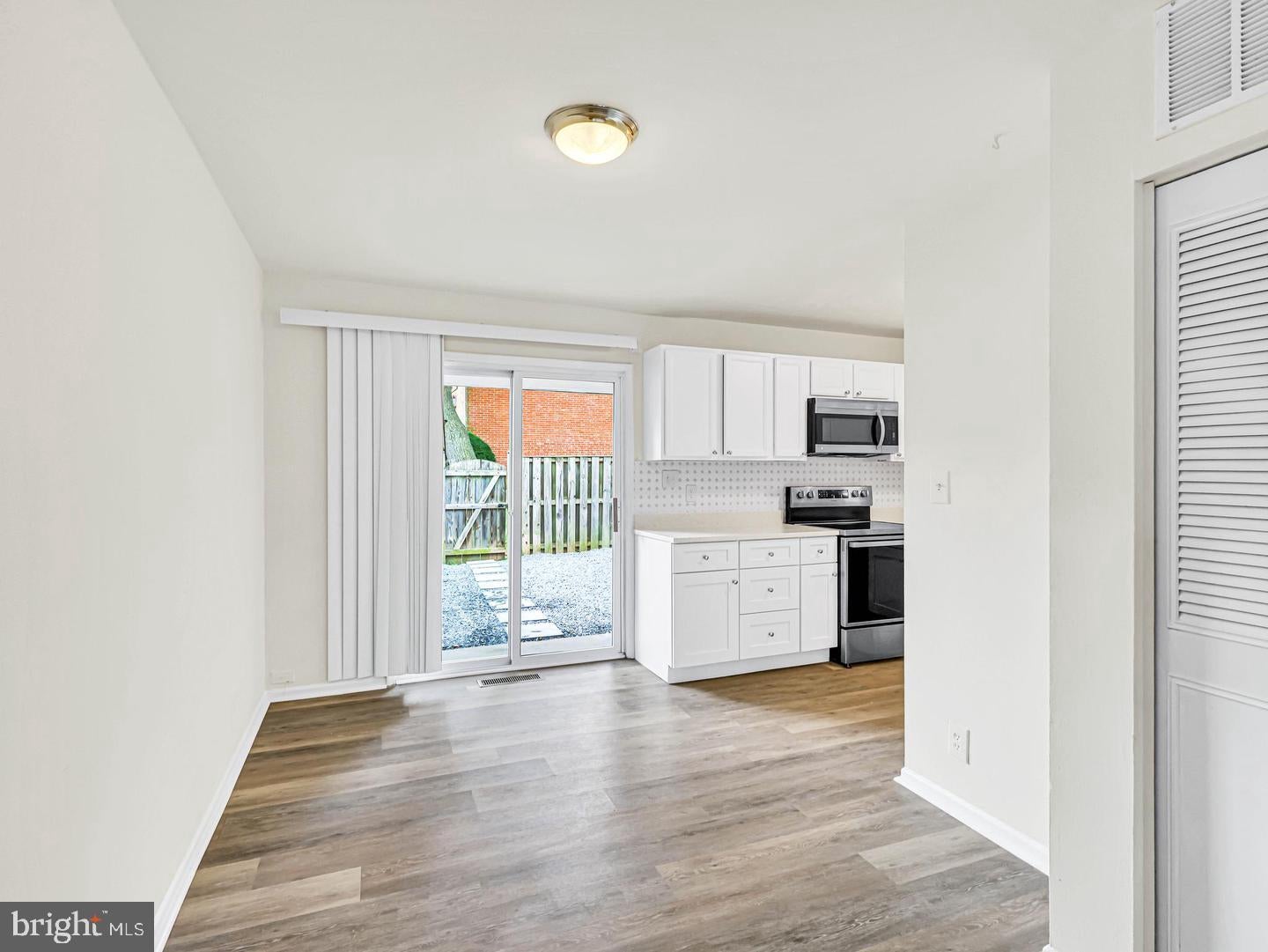 226 N AUBURN DRIVE