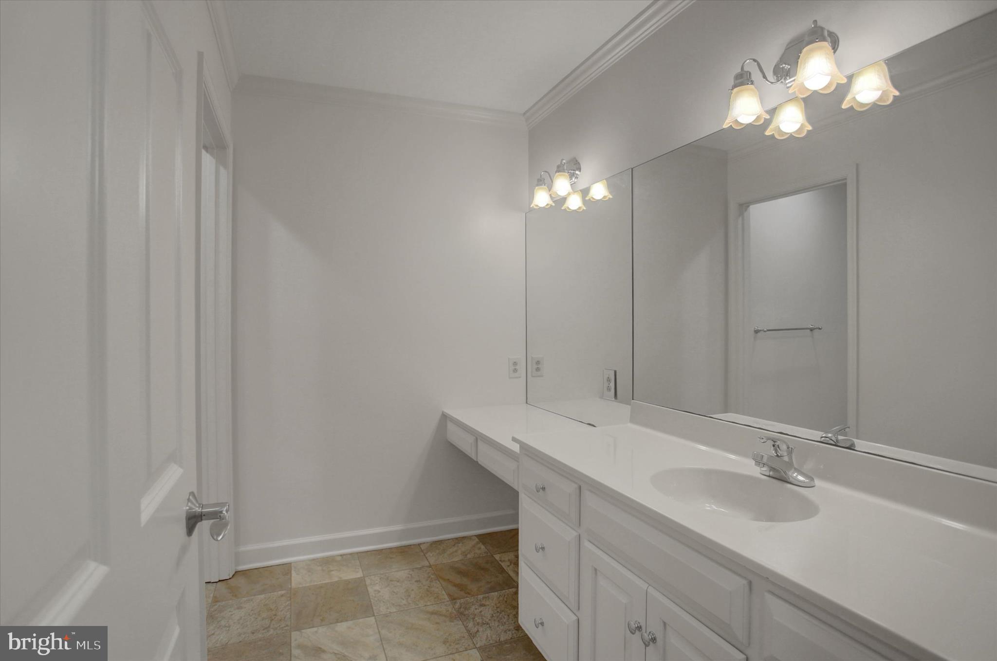 FOUNTAIN HEAD - Residential