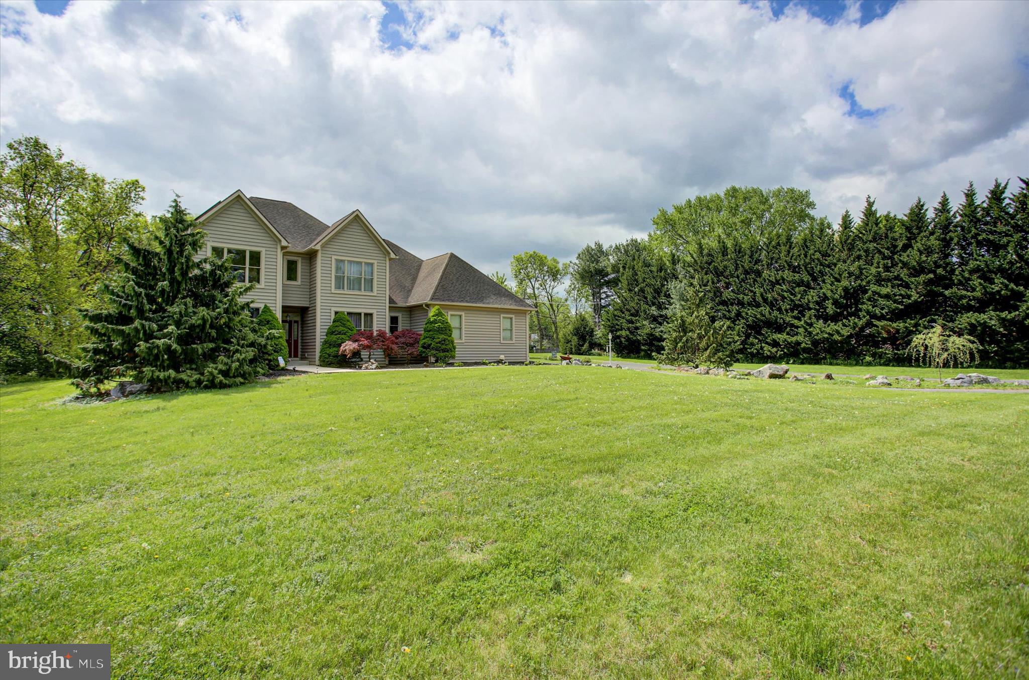 19110 WOODHILL DRIVE