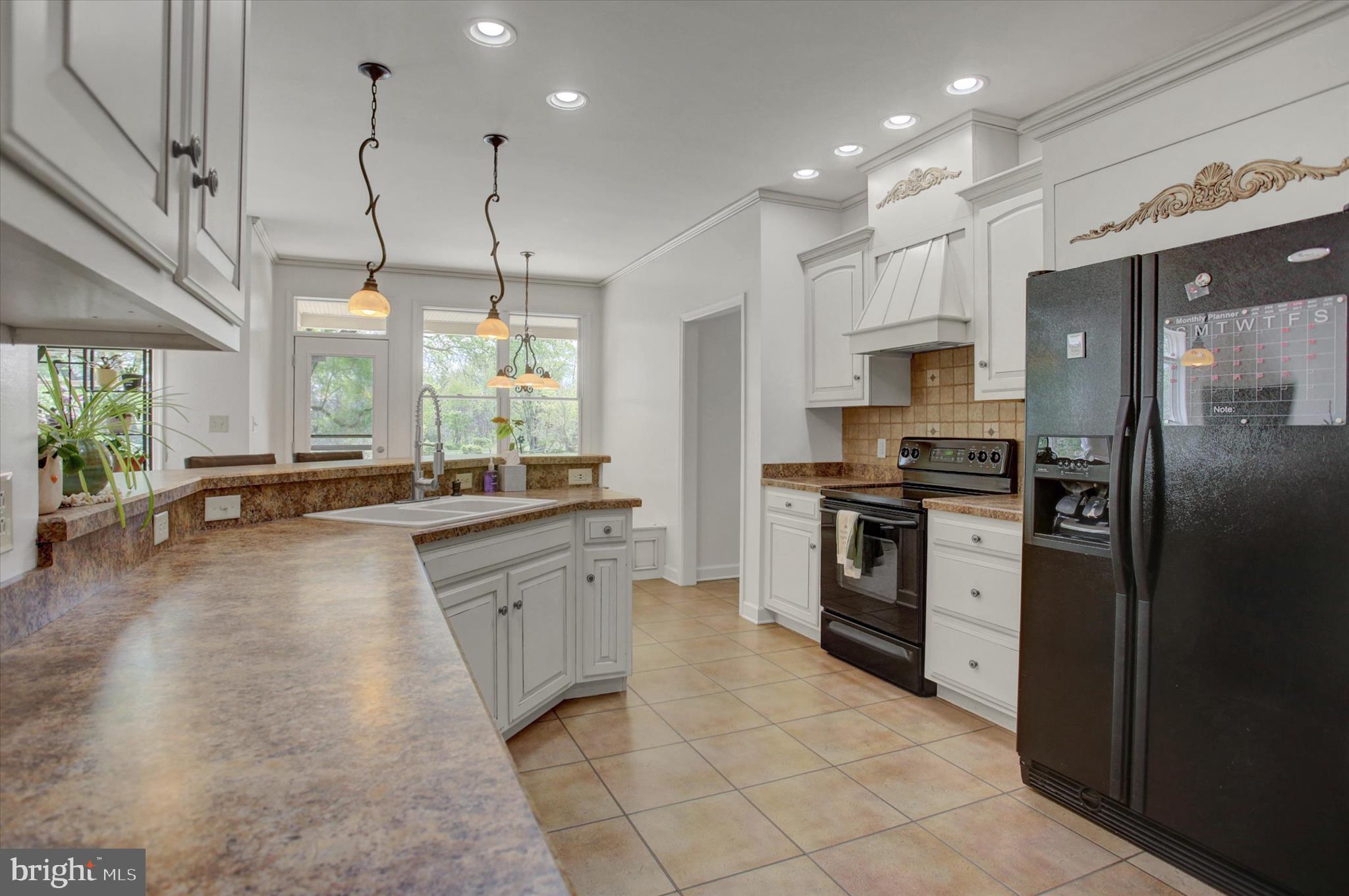 FOUNTAIN HEAD - Residential