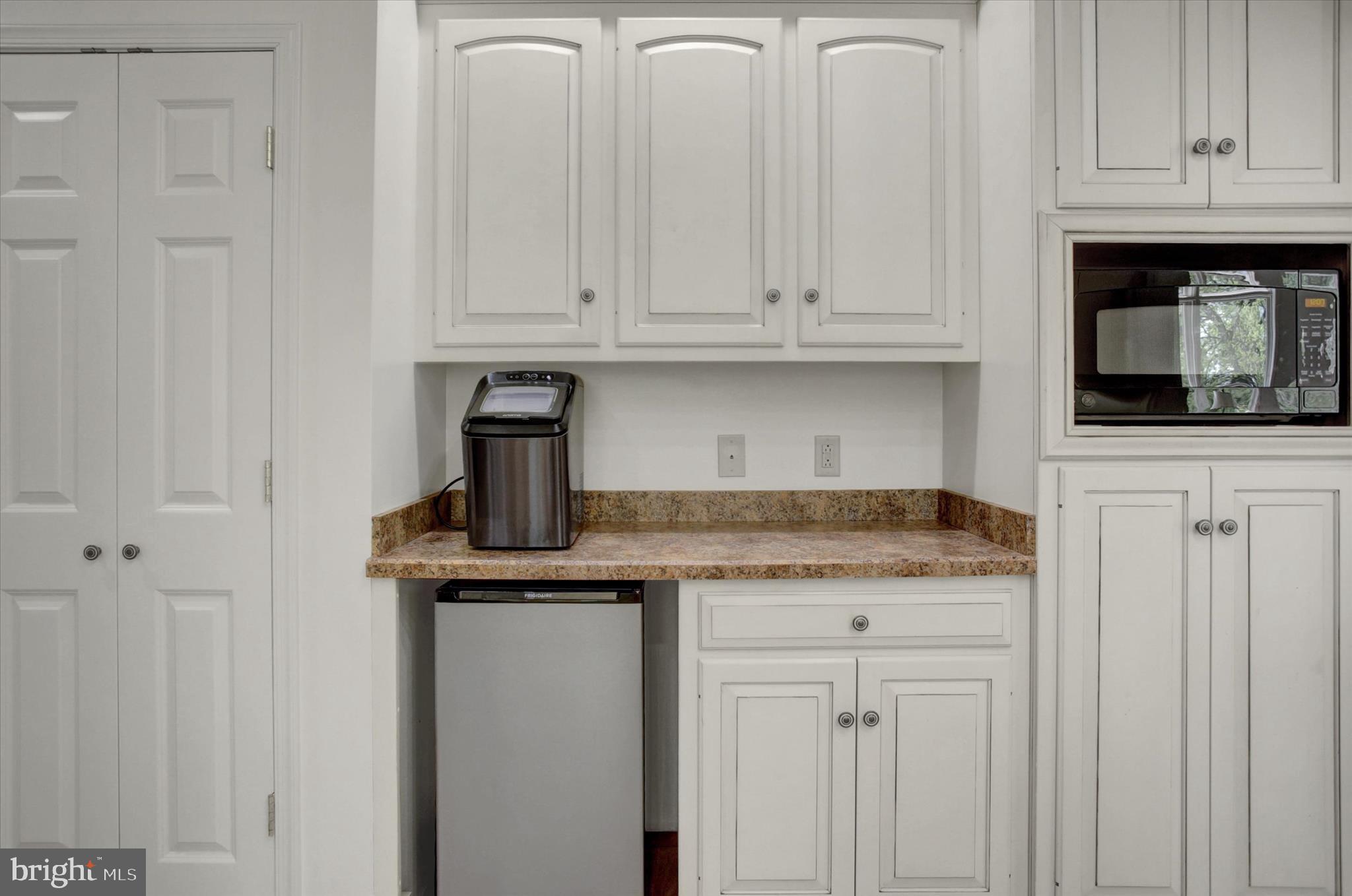 FOUNTAIN HEAD - Residential