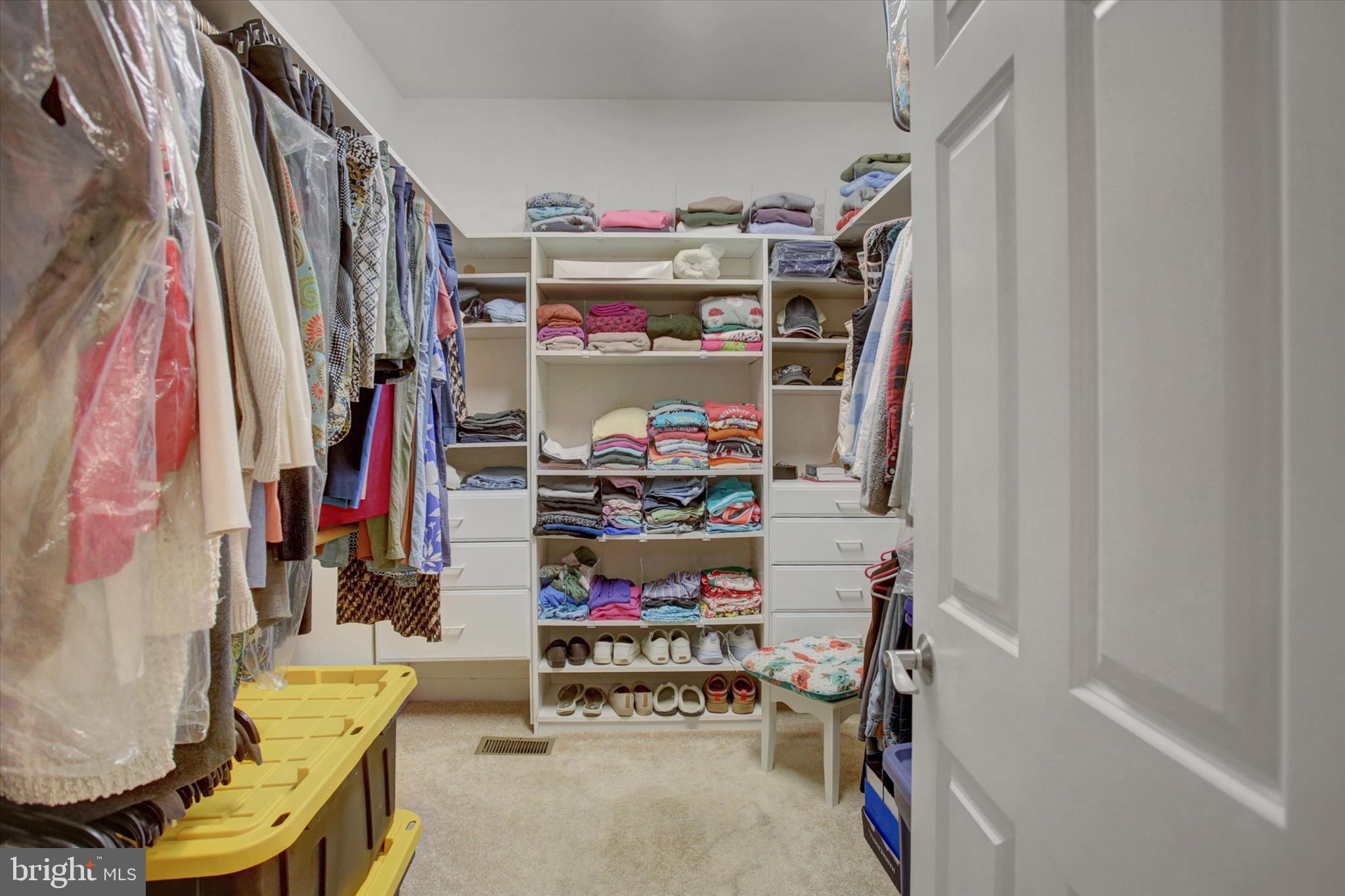 FOUNTAIN HEAD - Residential