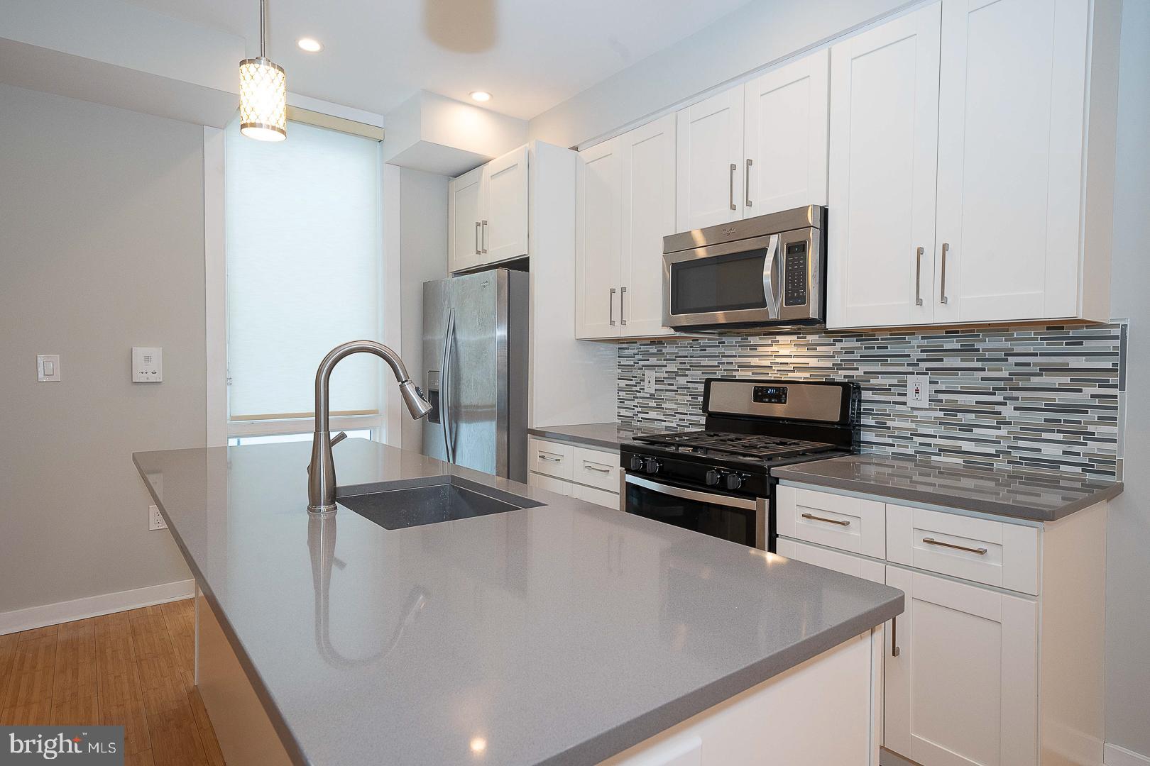 FRANCISVILLE - Residential