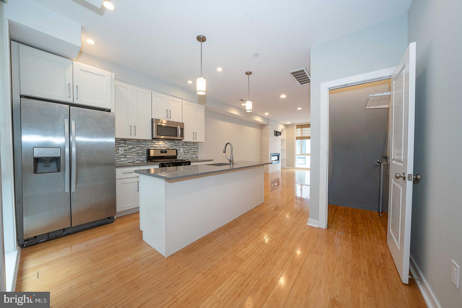 FRANCISVILLE - Residential