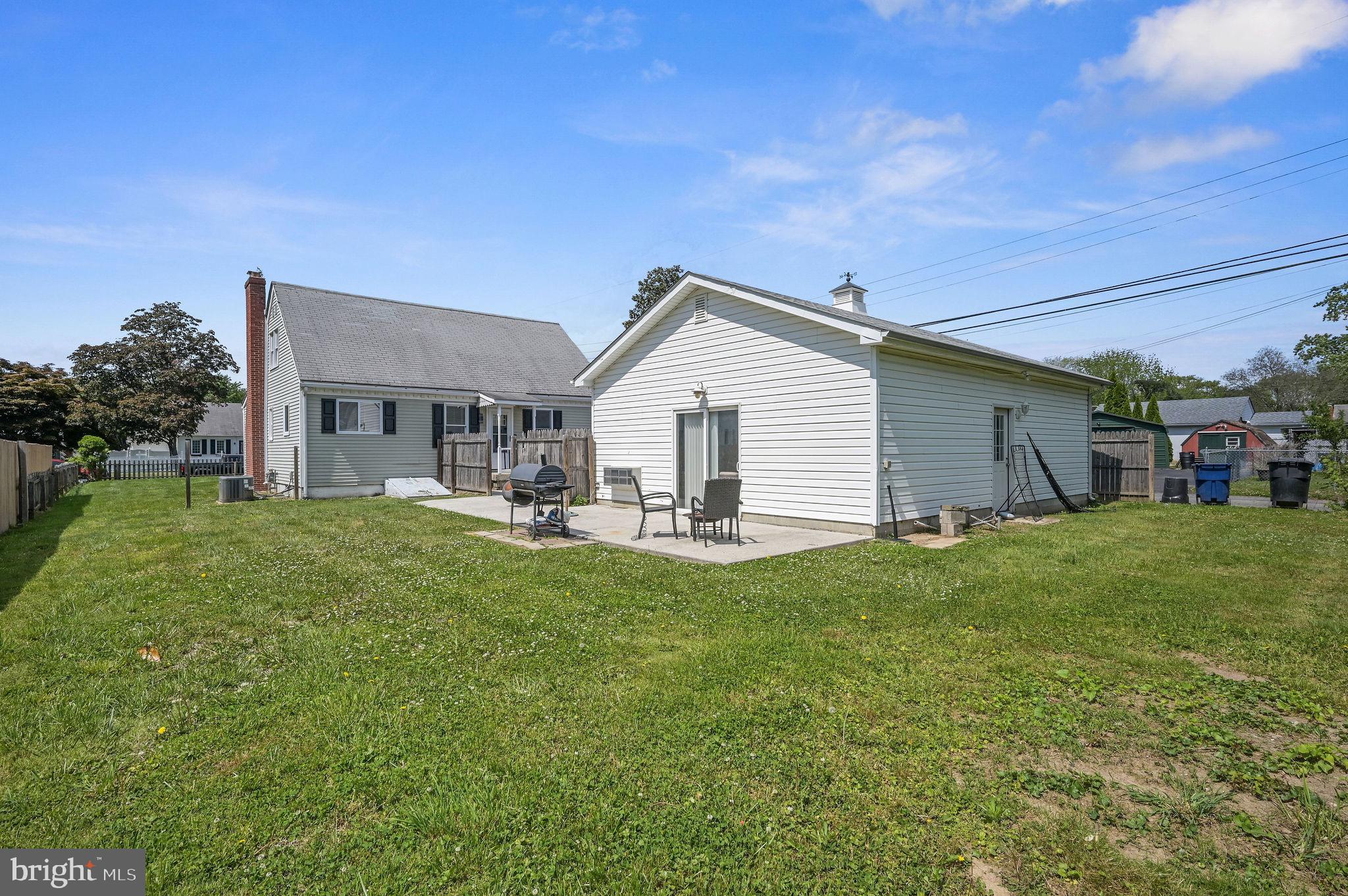 814 MAPLE PARKWAY