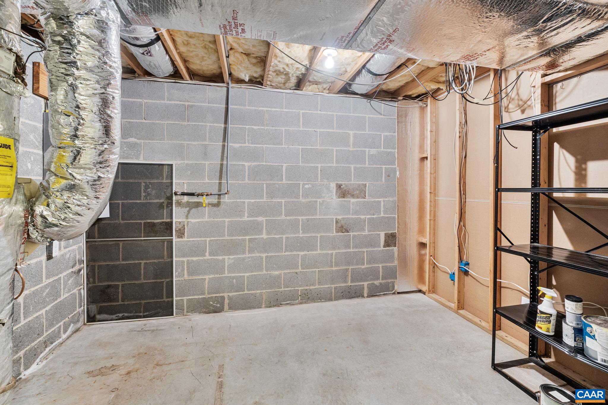 LAKE MONTICELLO - Residential