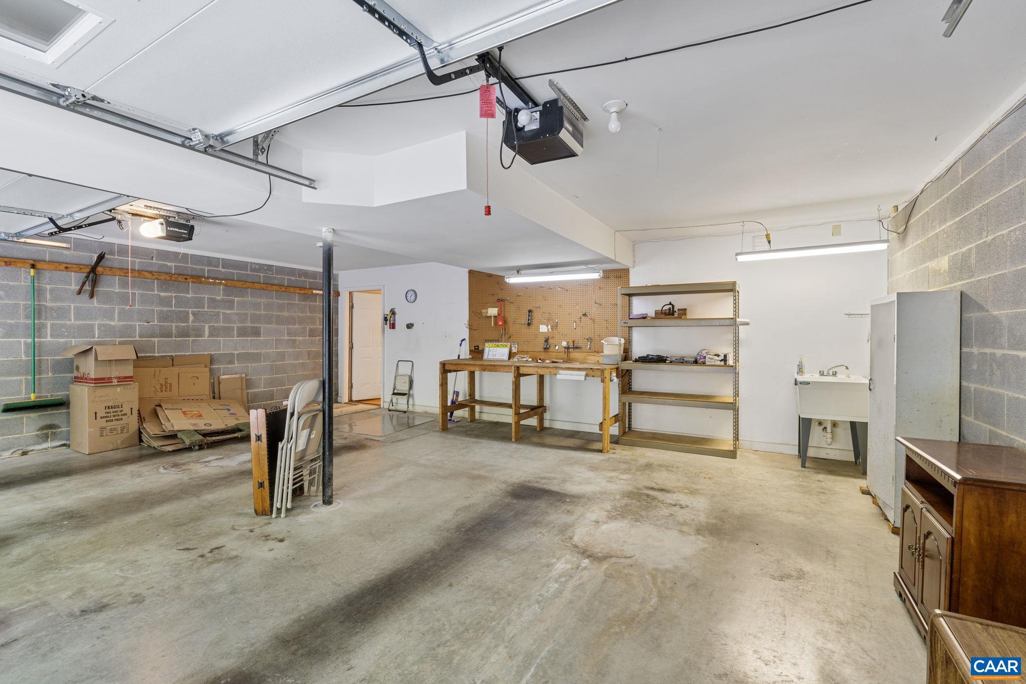 LAKE MONTICELLO - Residential