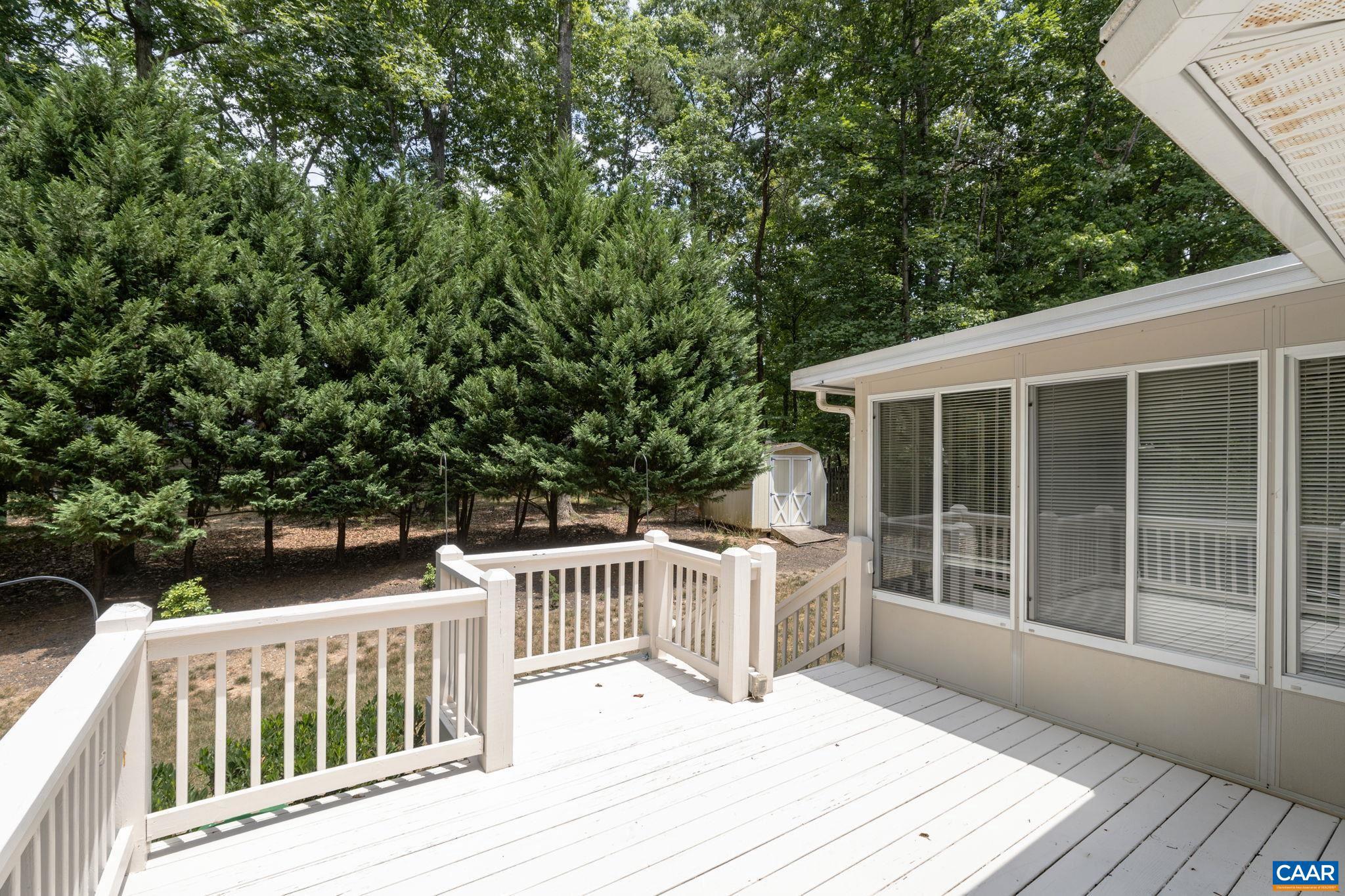 LAKE MONTICELLO - Residential