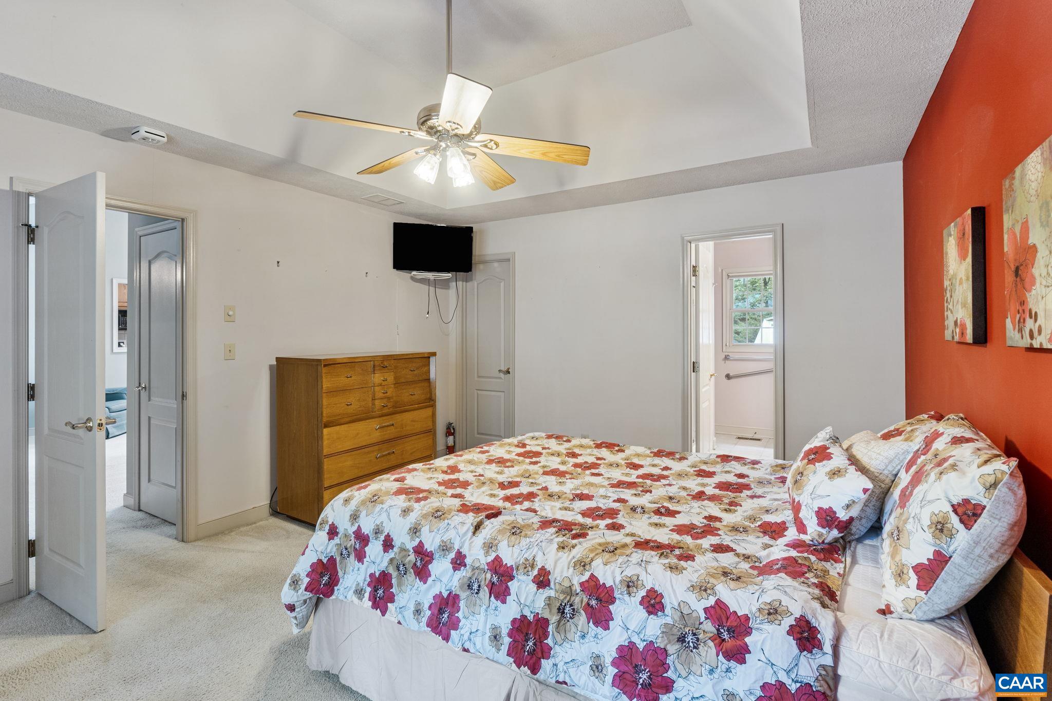 LAKE MONTICELLO - Residential