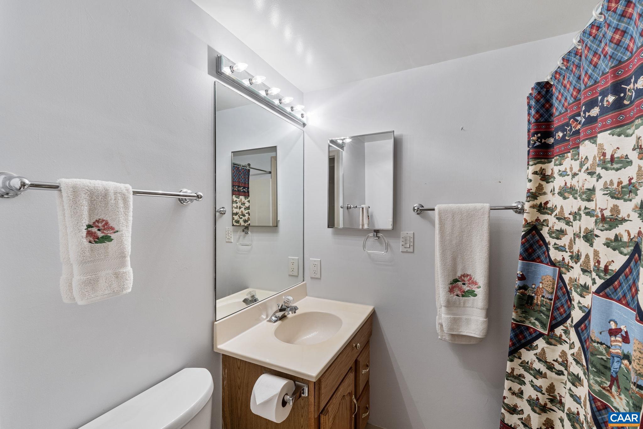 LAKE MONTICELLO - Residential