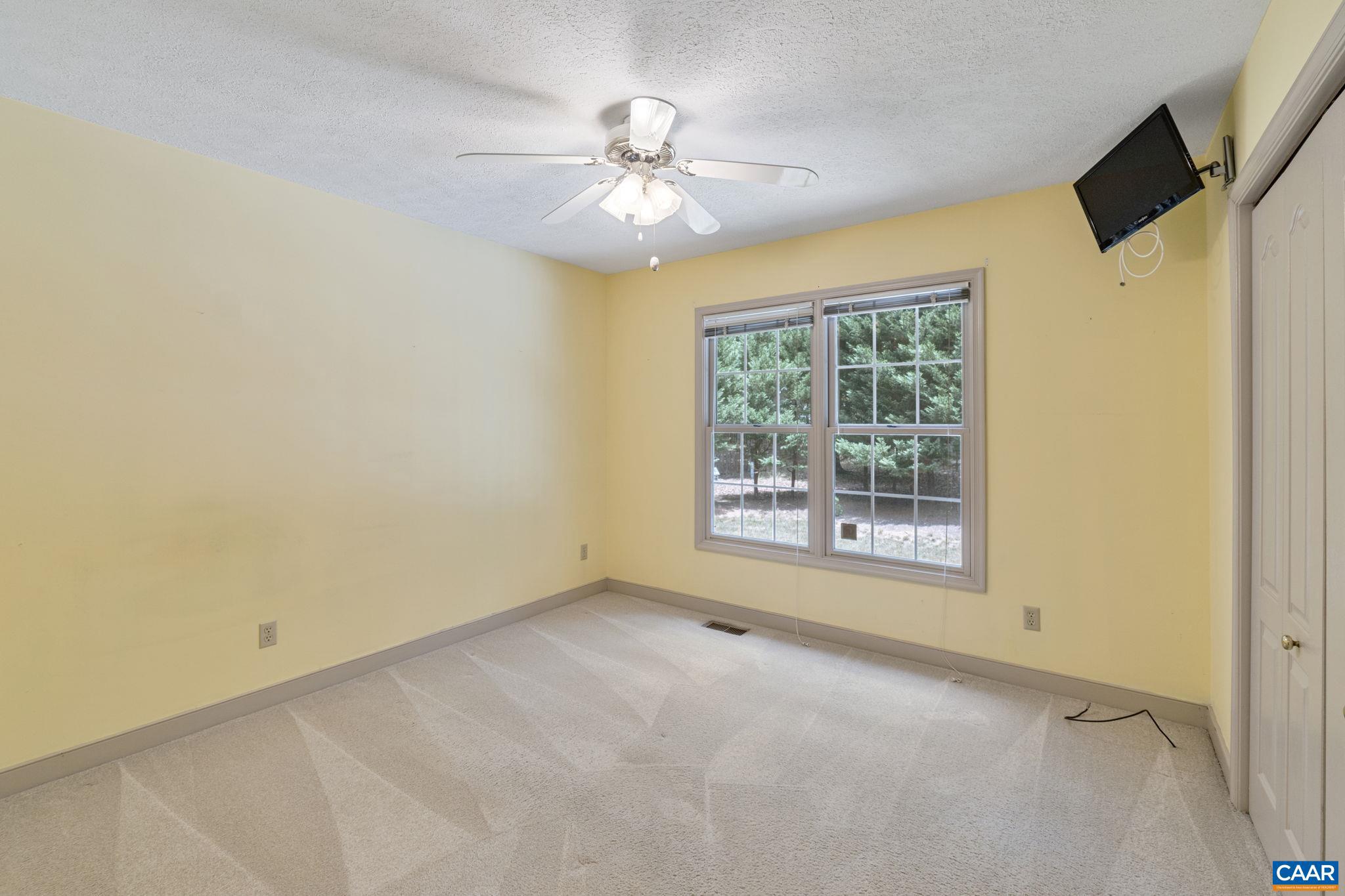 LAKE MONTICELLO - Residential