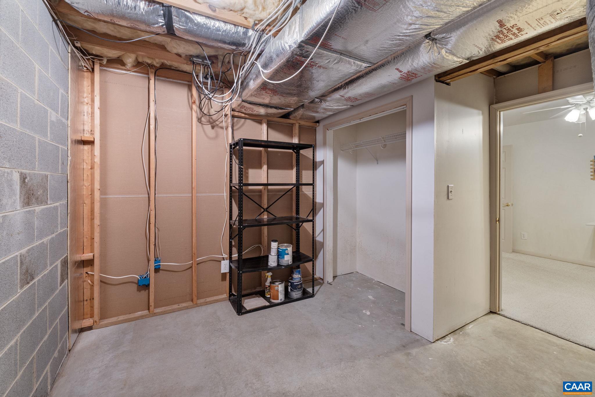 LAKE MONTICELLO - Residential