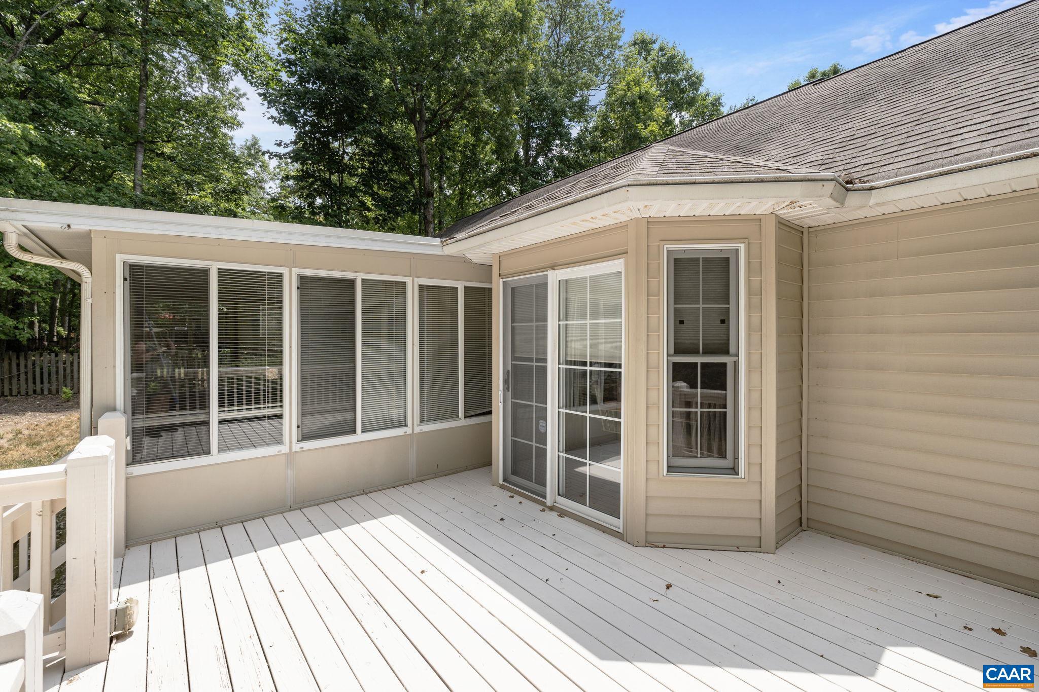 LAKE MONTICELLO - Residential