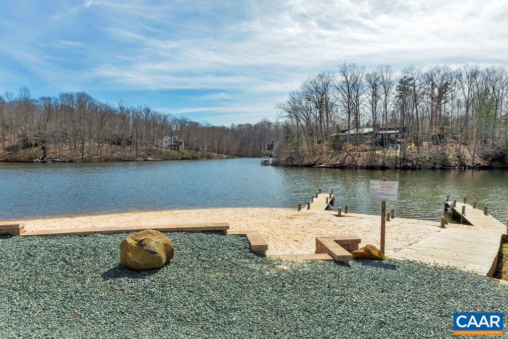 LAKE MONTICELLO - Residential