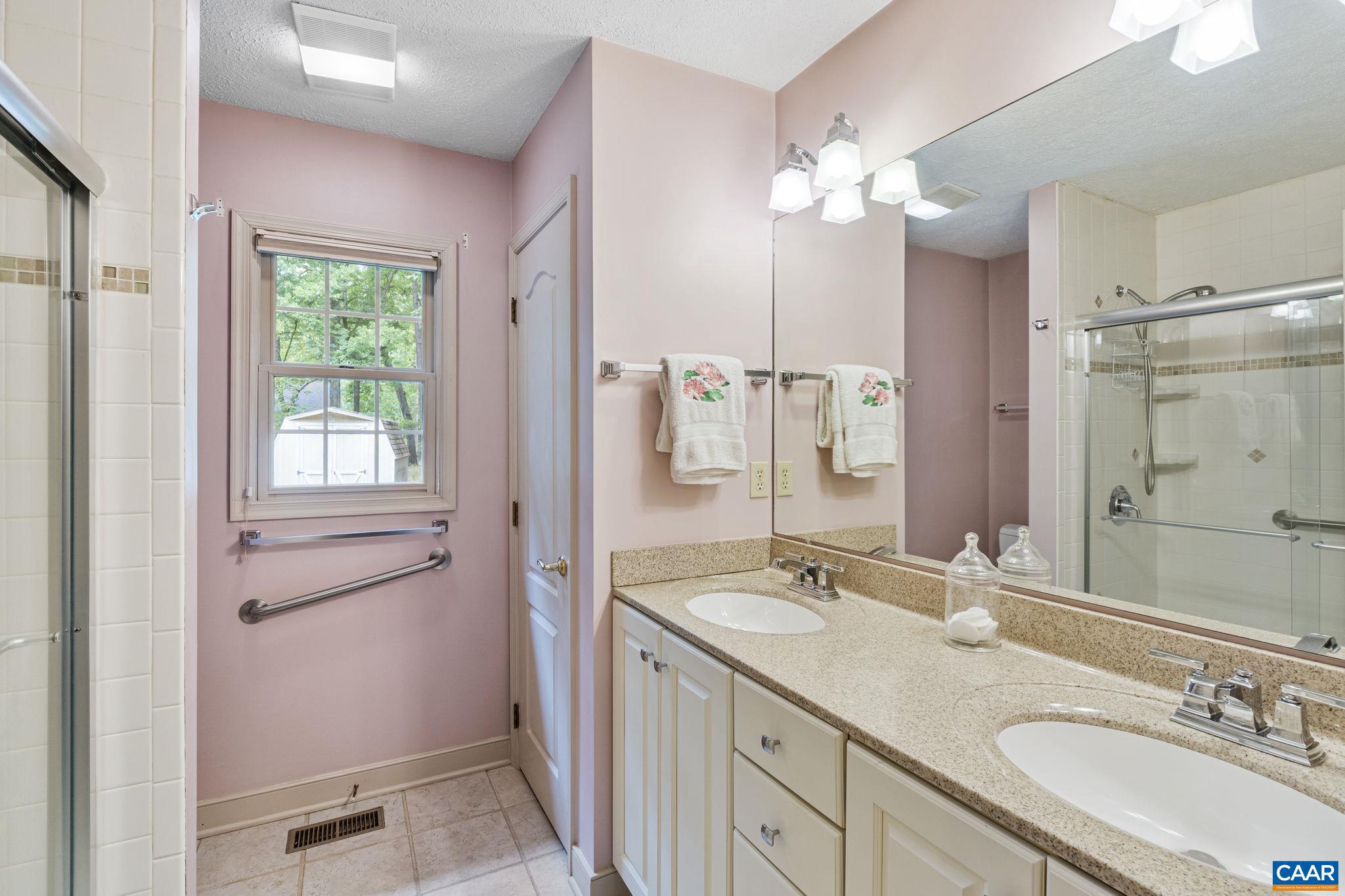 LAKE MONTICELLO - Residential