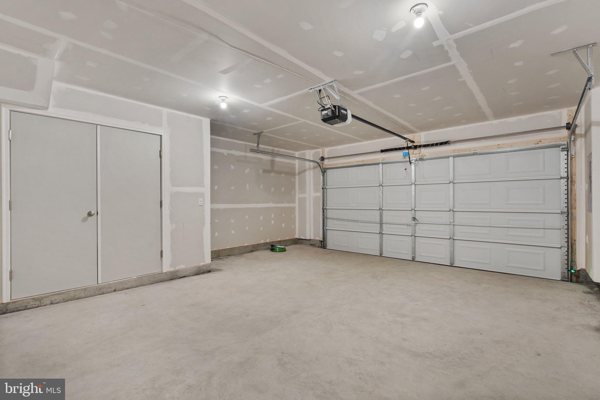 WOODYARD STATION - Residential Lease