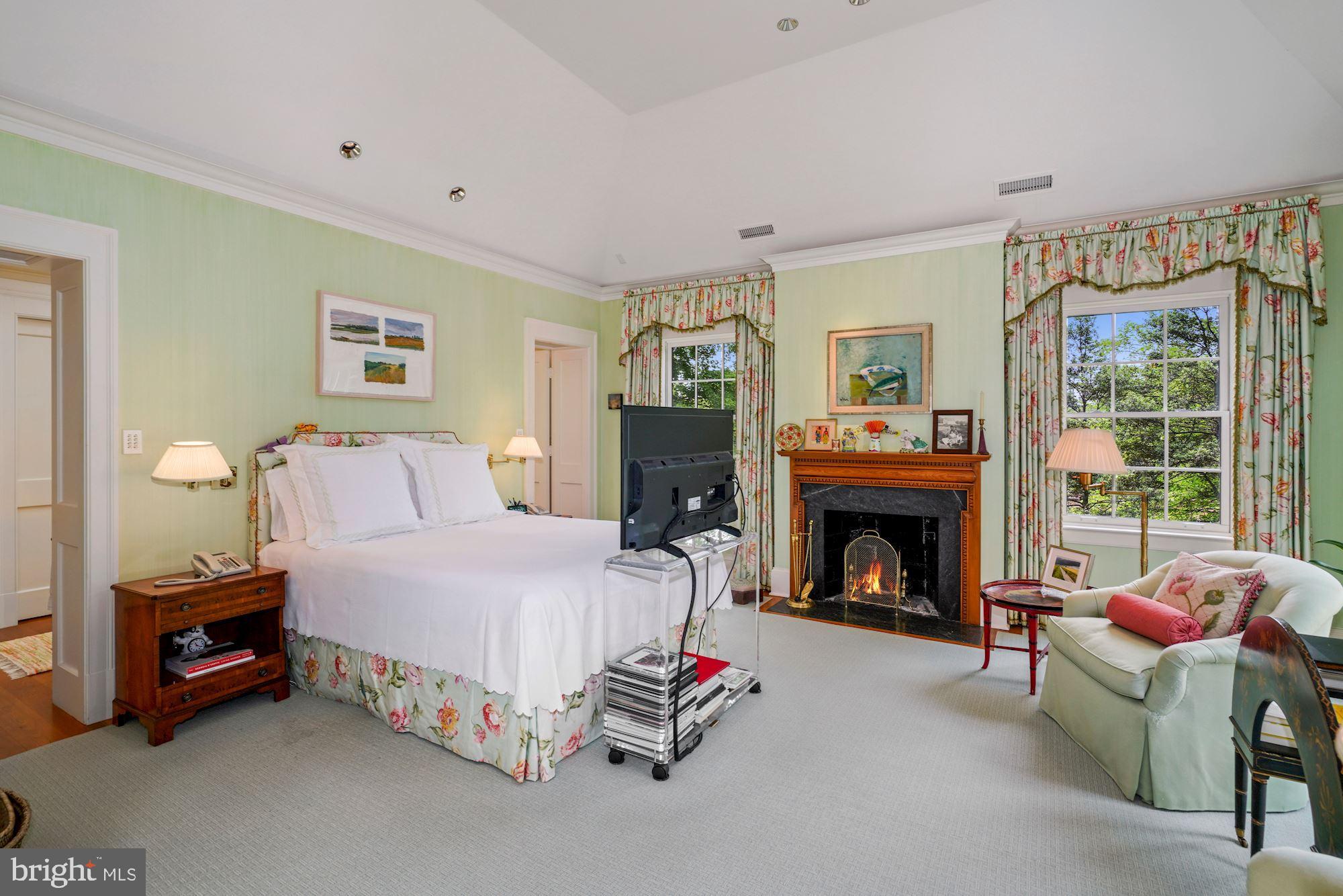 CLEVELAND PARK - Residential