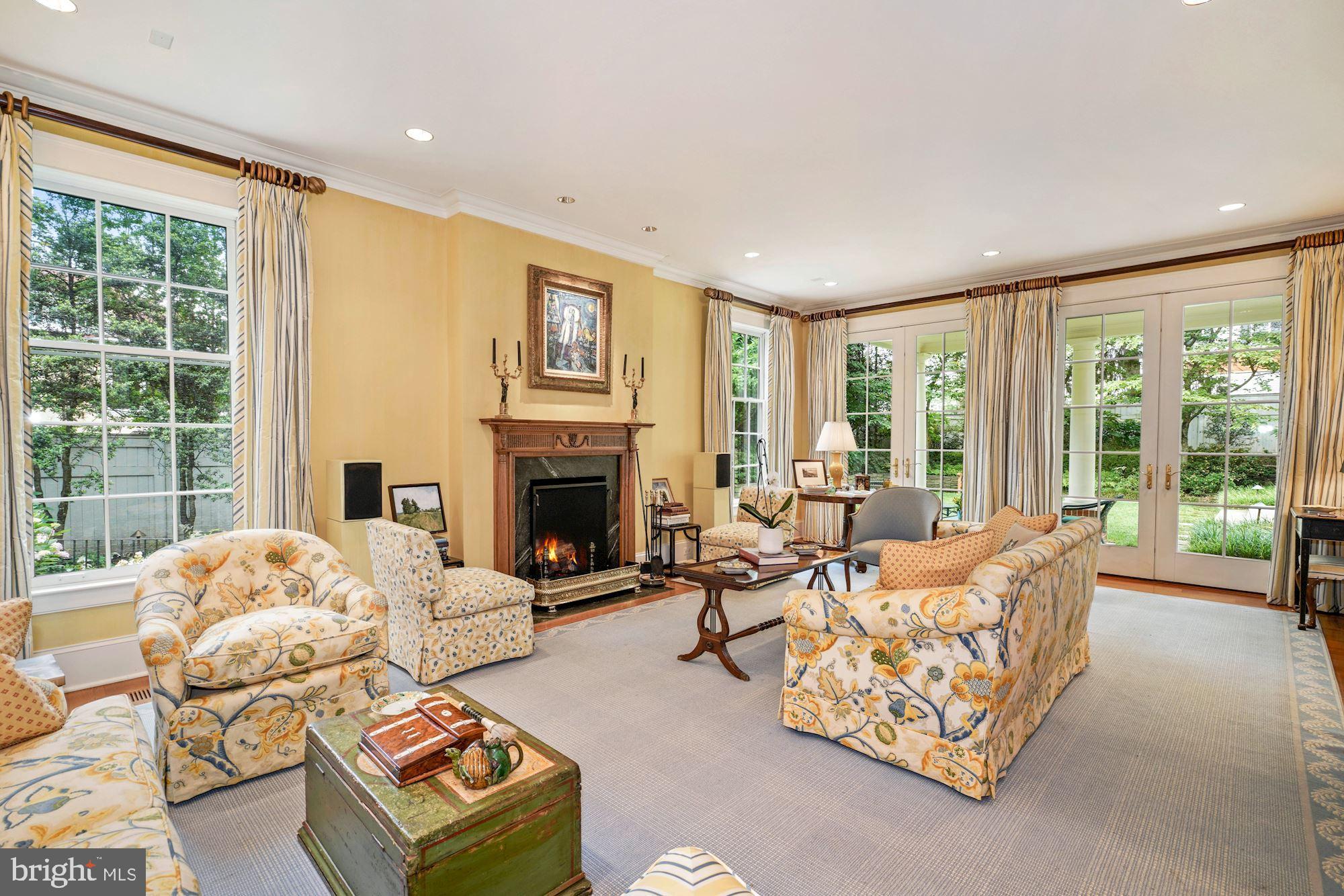 CLEVELAND PARK - Residential