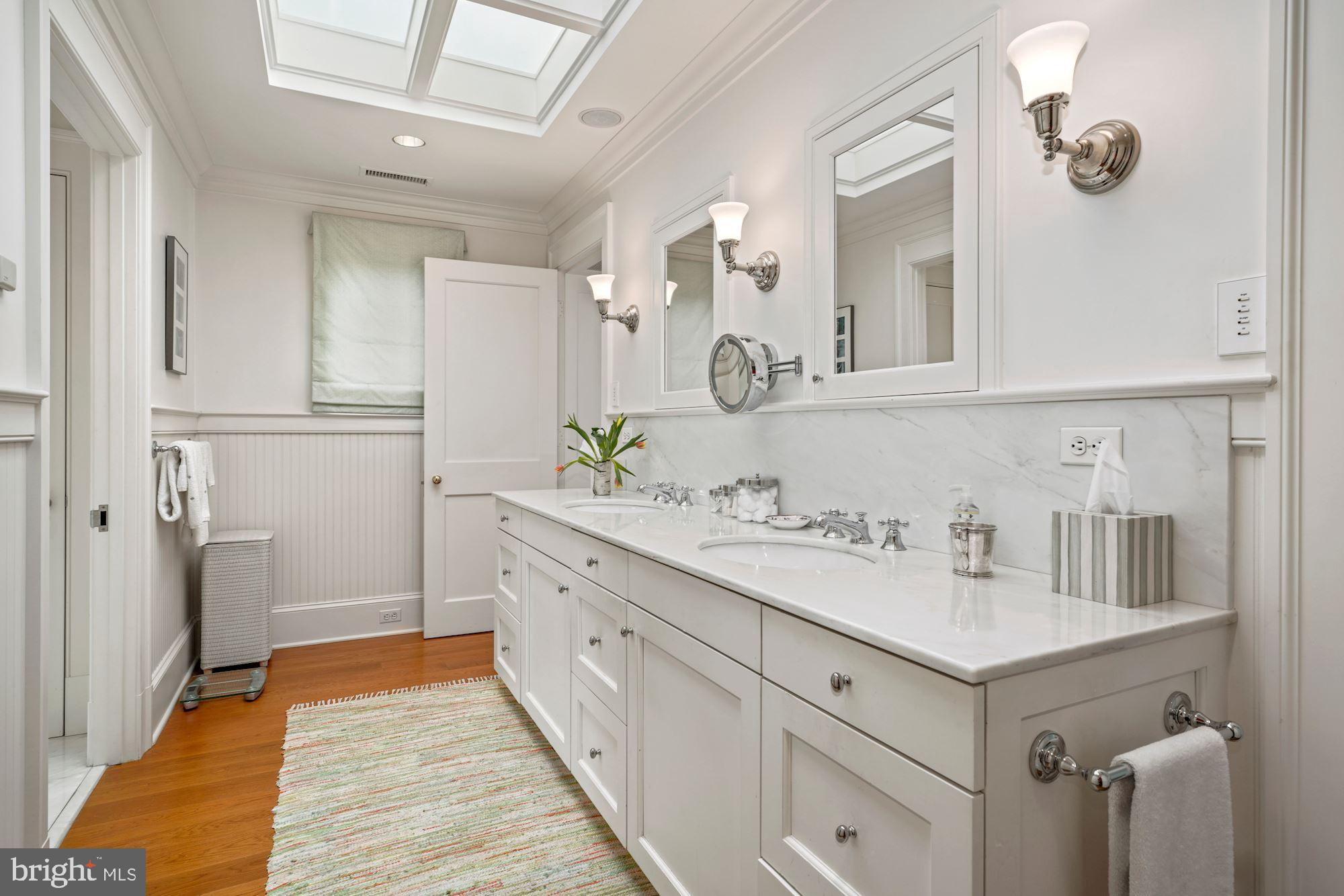 CLEVELAND PARK - Residential