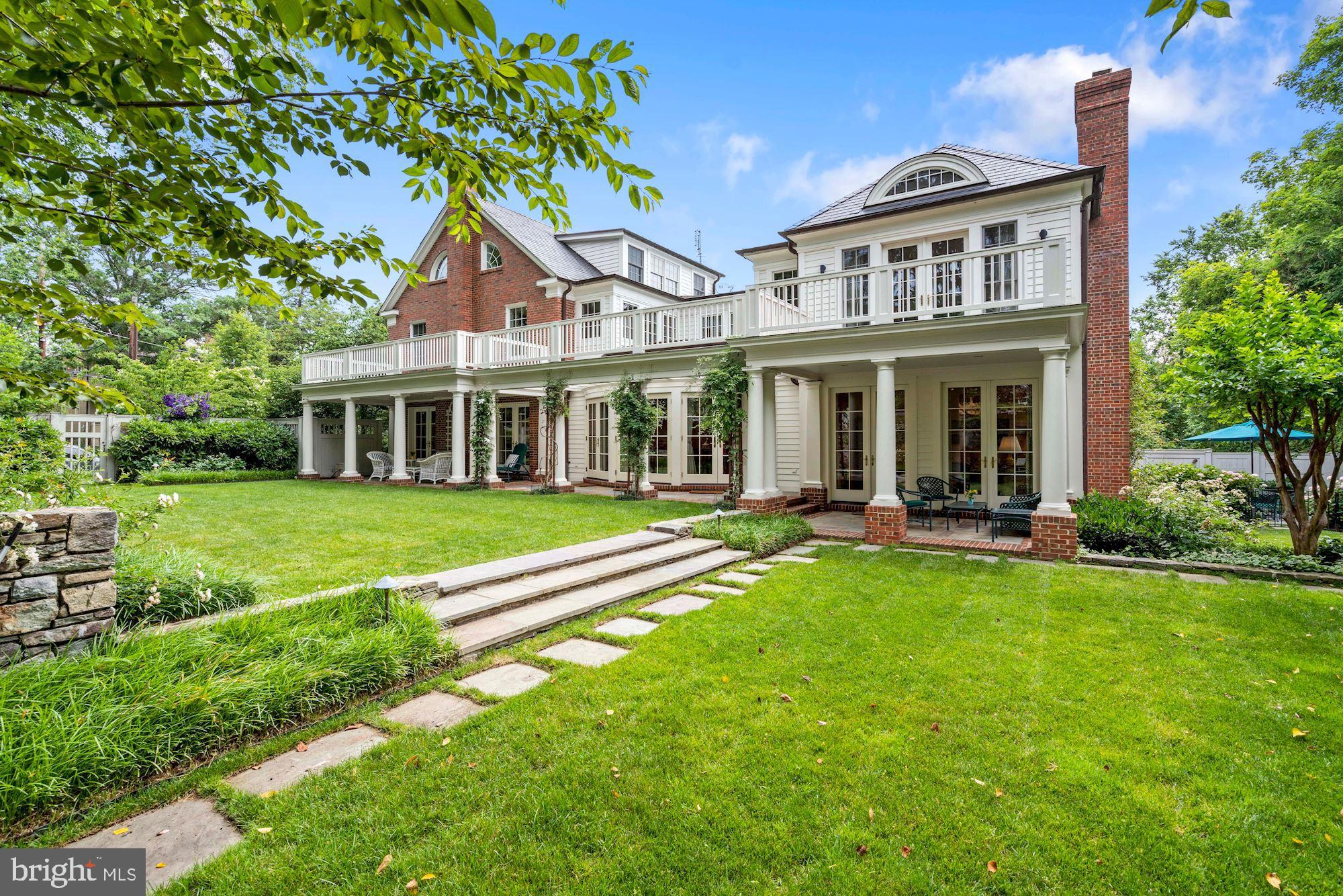 CLEVELAND PARK - Residential