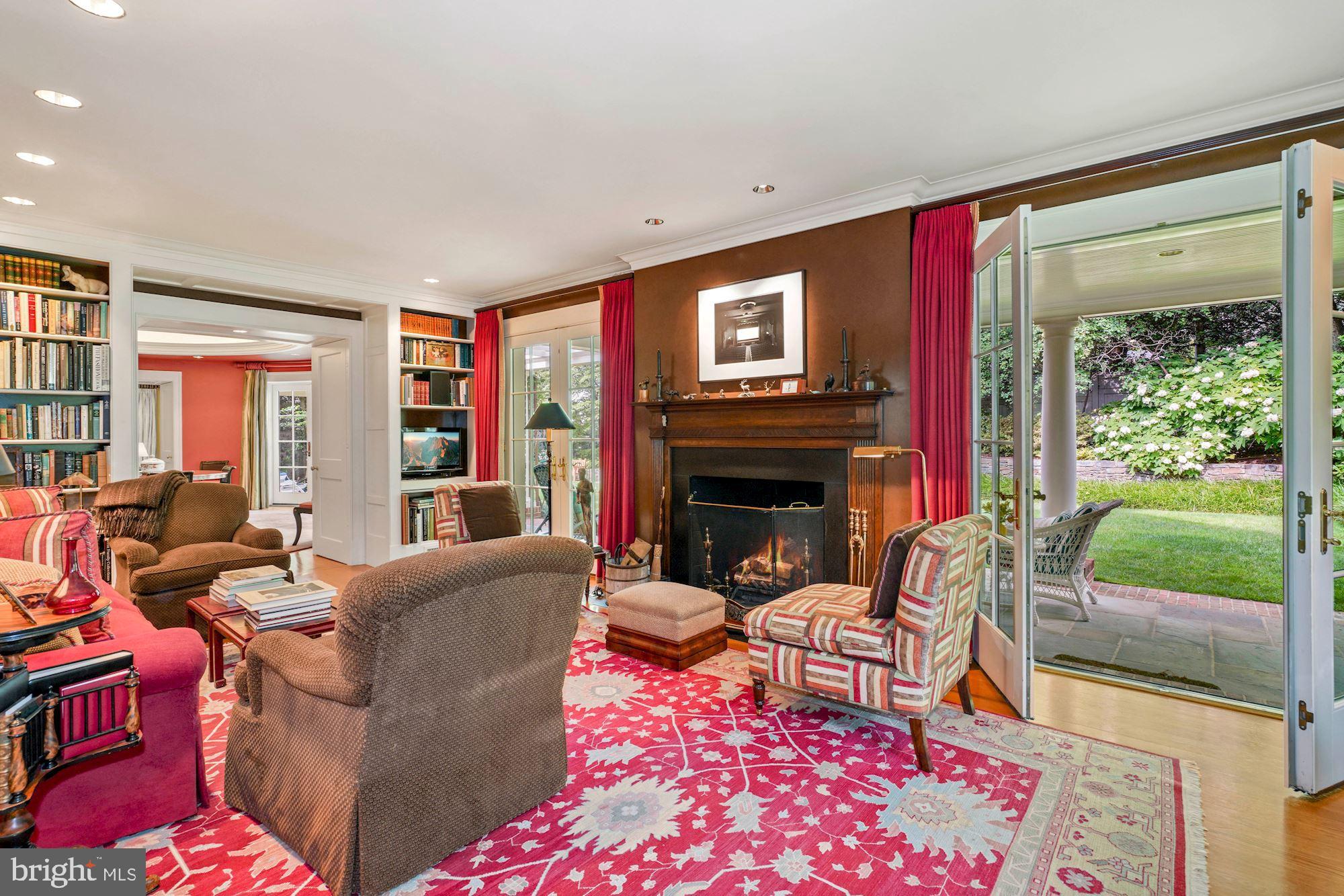 CLEVELAND PARK - Residential