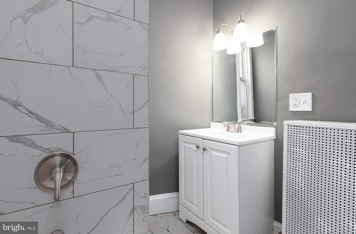 CHARLES VILLAGE - Residential