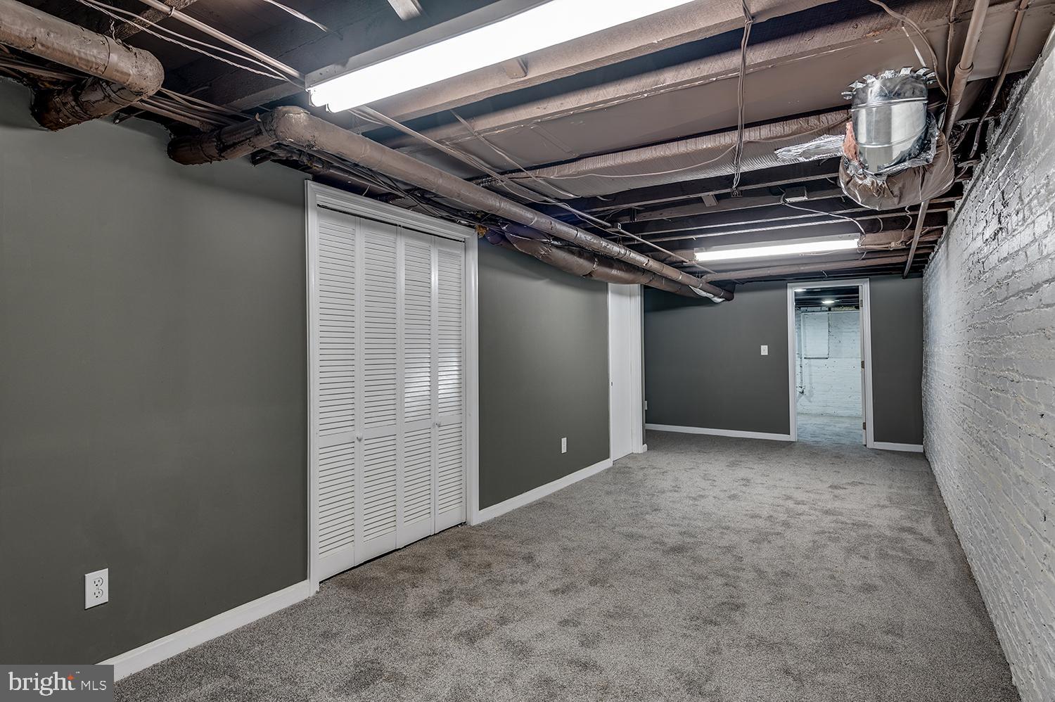 CHARLES VILLAGE - Residential