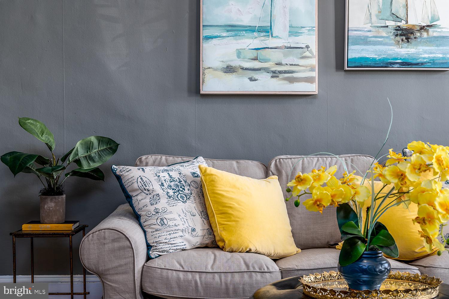 CHARLES VILLAGE - Residential