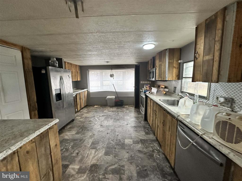 LAKESIDE PARK - Residential