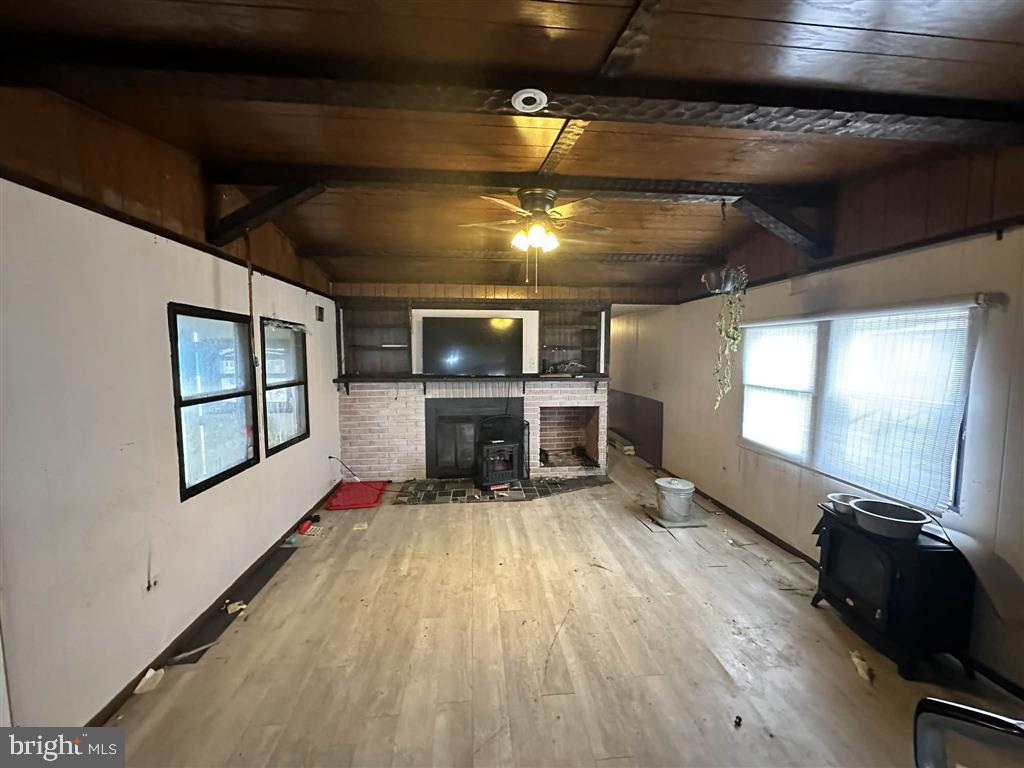 LAKESIDE PARK - Residential