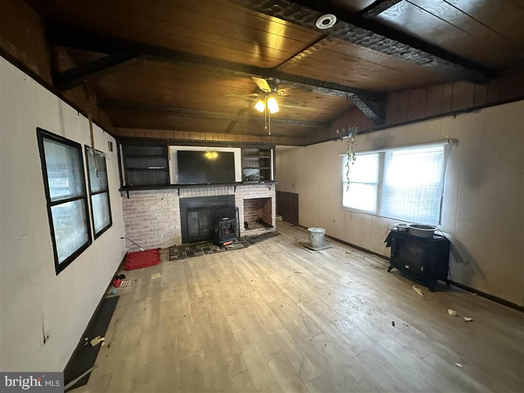 LAKESIDE PARK - Residential