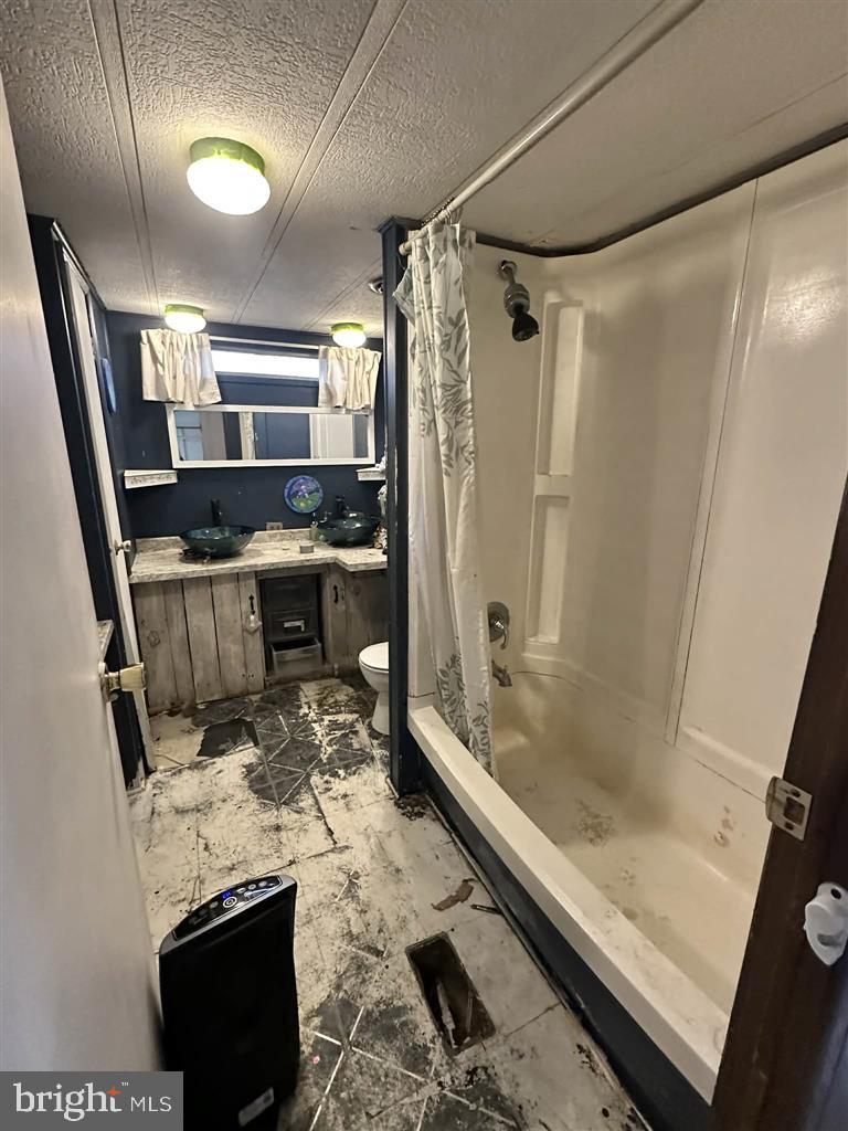 LAKESIDE PARK - Residential