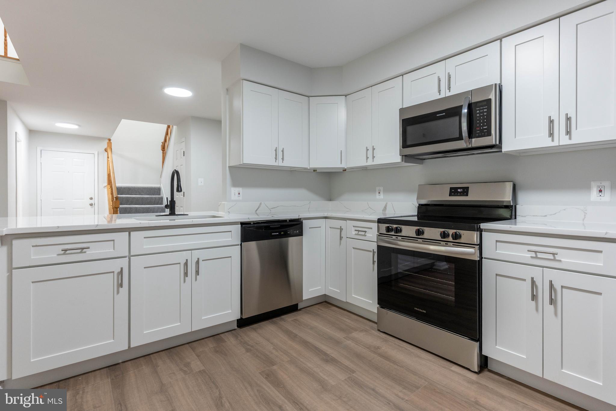 BRISTOL HOUSE - Residential