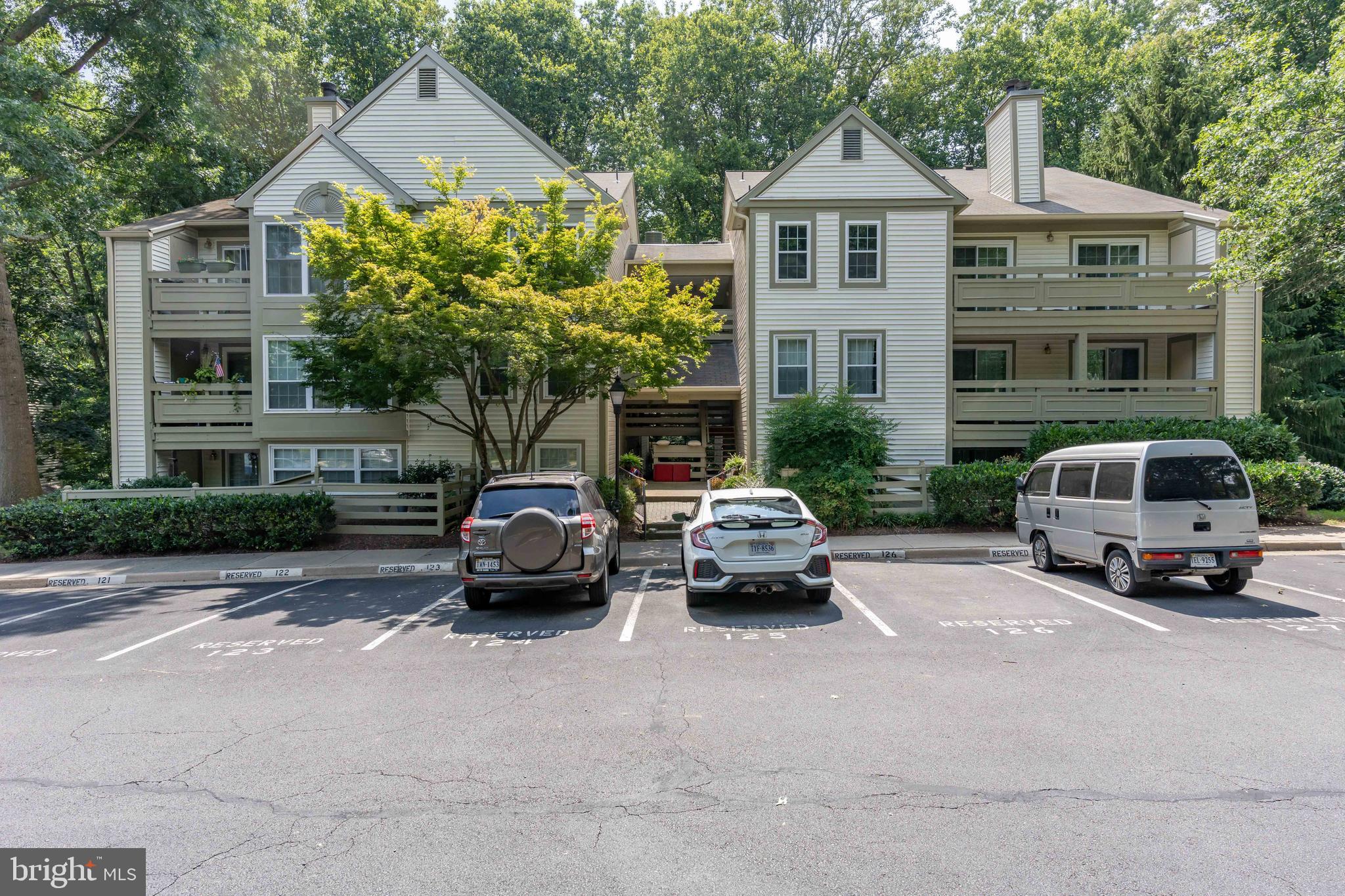 BRISTOL HOUSE - Residential