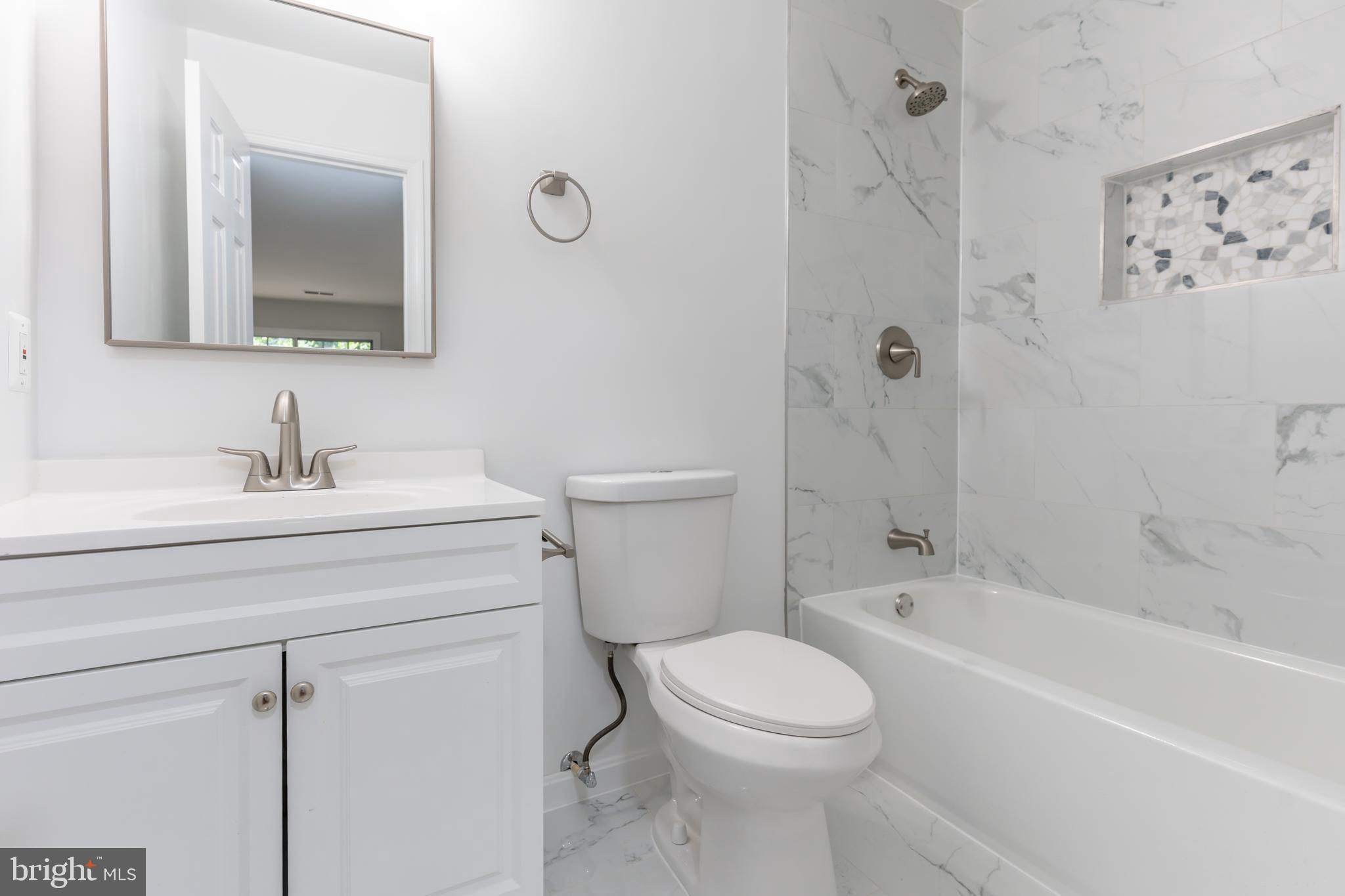 BRISTOL HOUSE - Residential