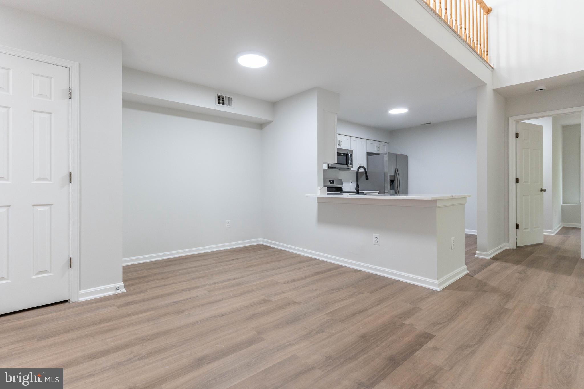 BRISTOL HOUSE - Residential