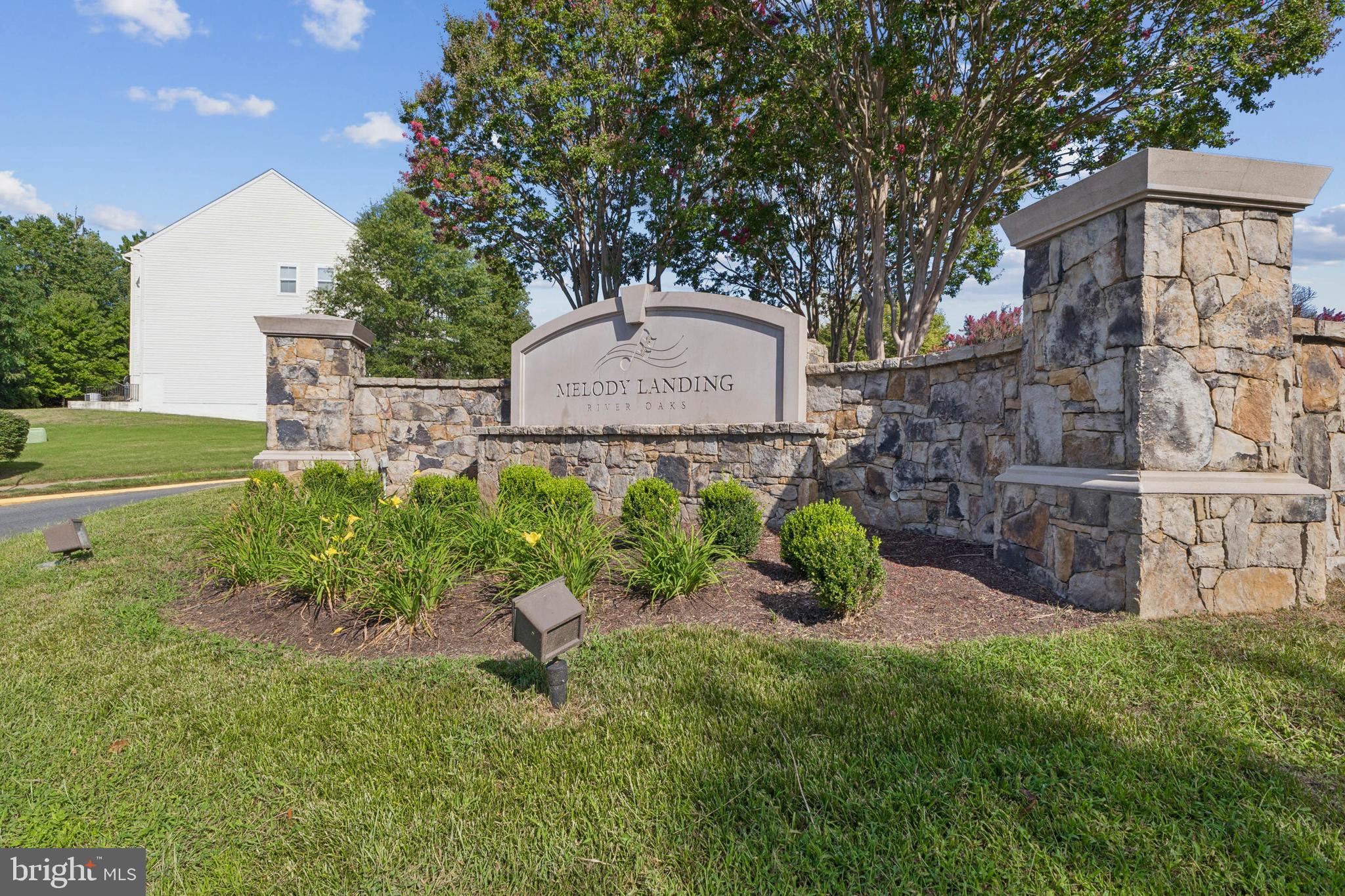 MELODY LANDING - Residential