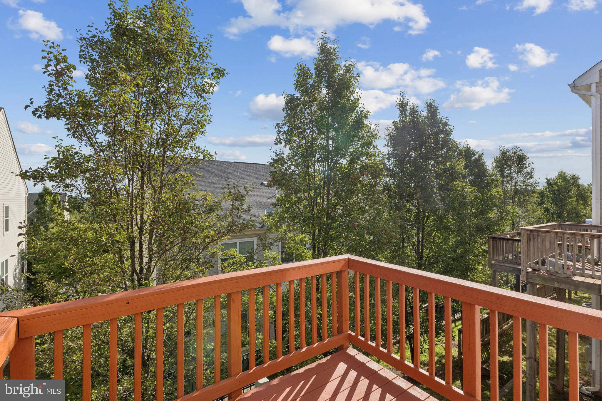 MELODY LANDING - Residential