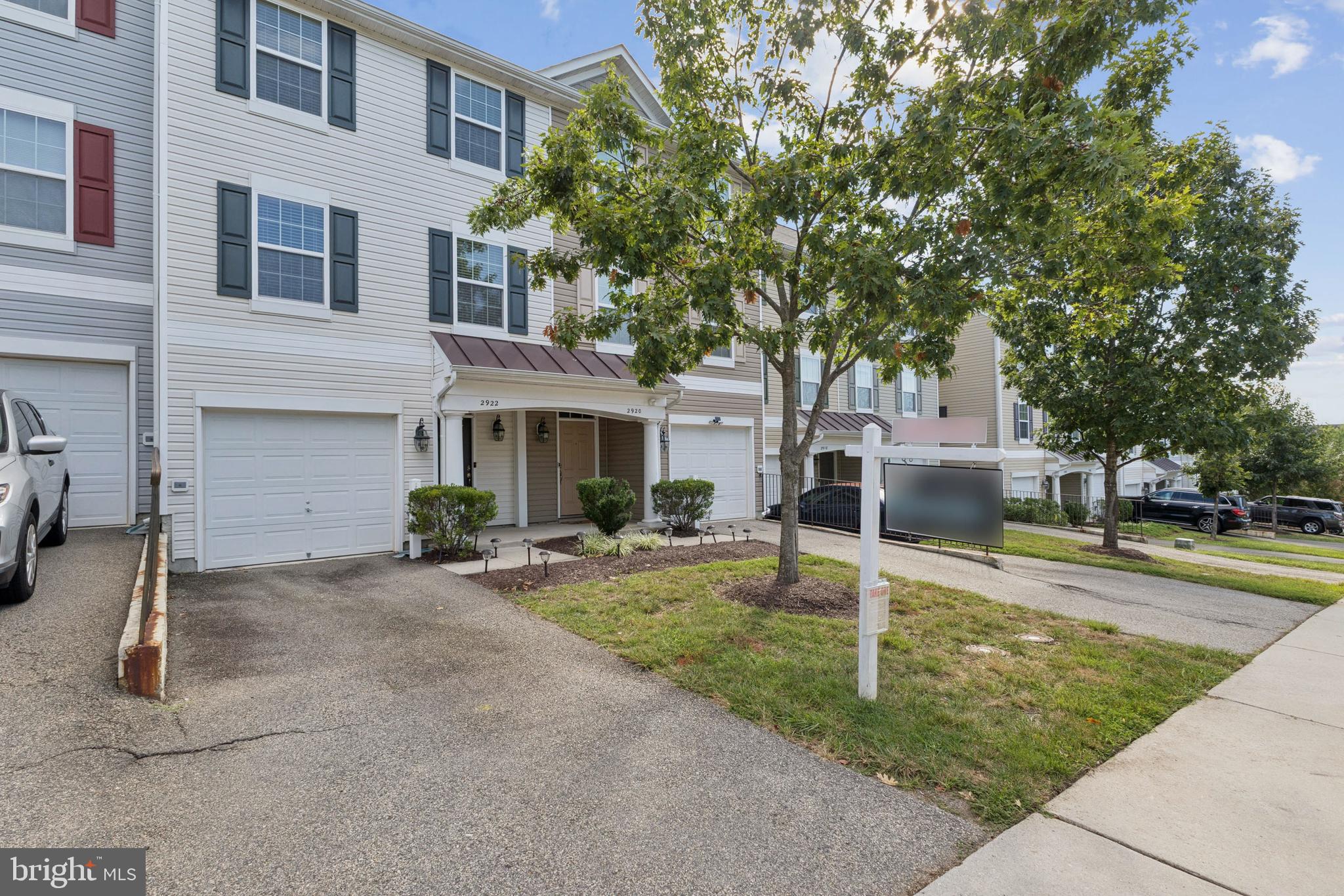 2922 TRUFFLE OAK PLACE